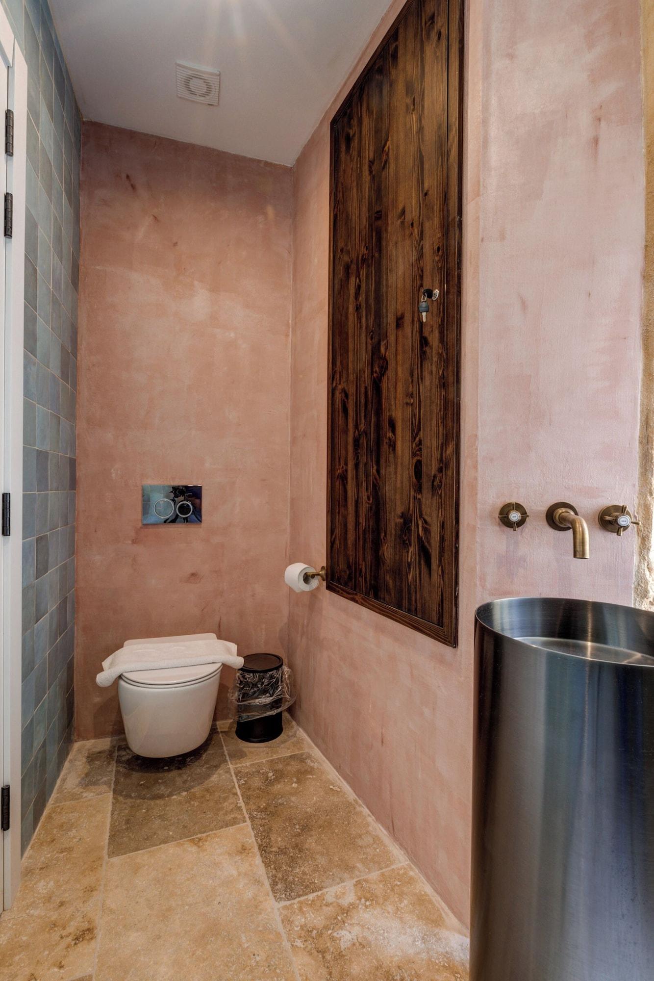 Talbot House By Talbot Bons
