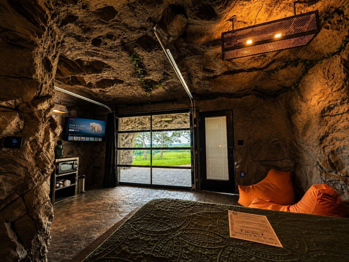 Room 2, Lockridge Park, Garrard