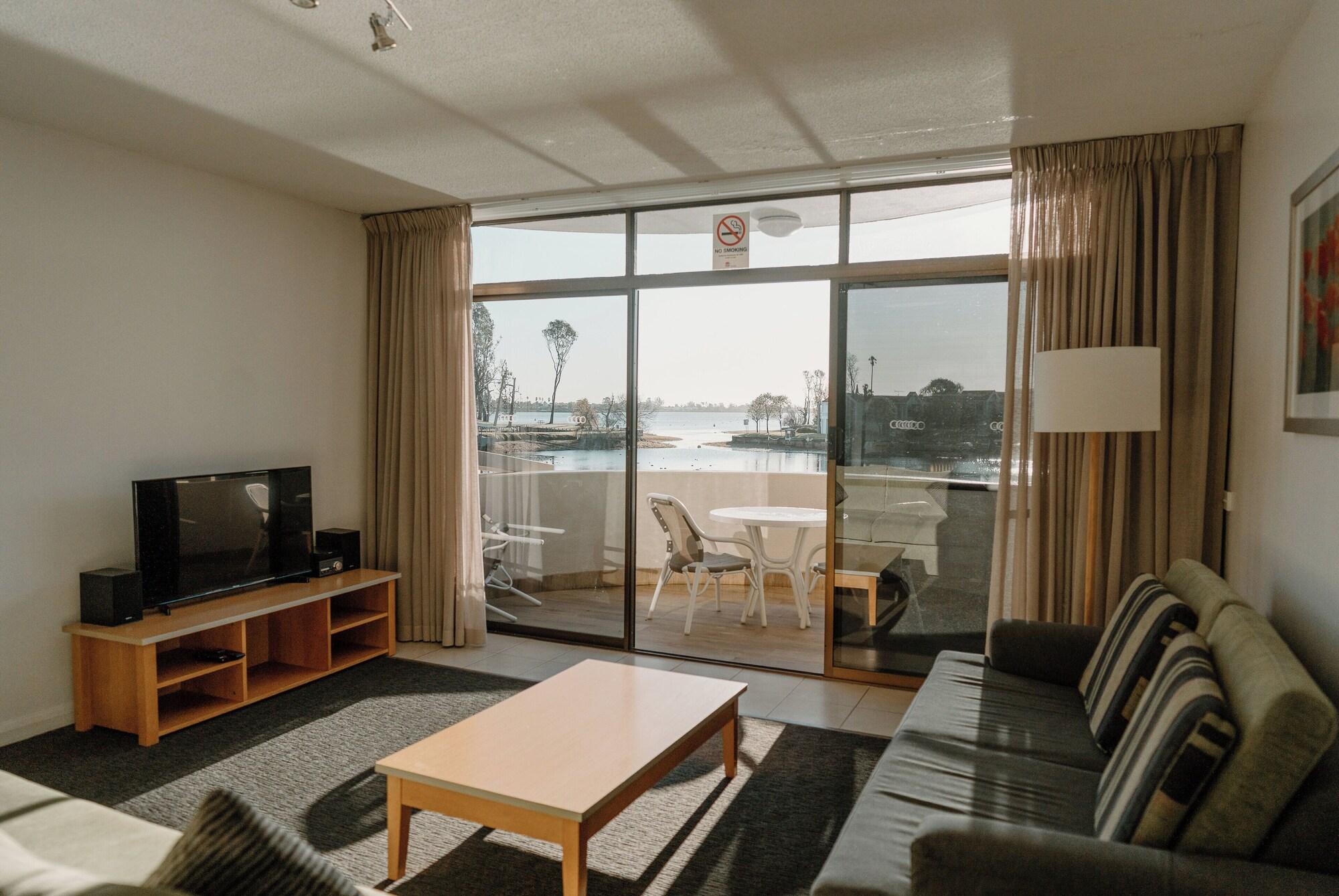 Room 2, Lake Mulwala Boatel, Corowa