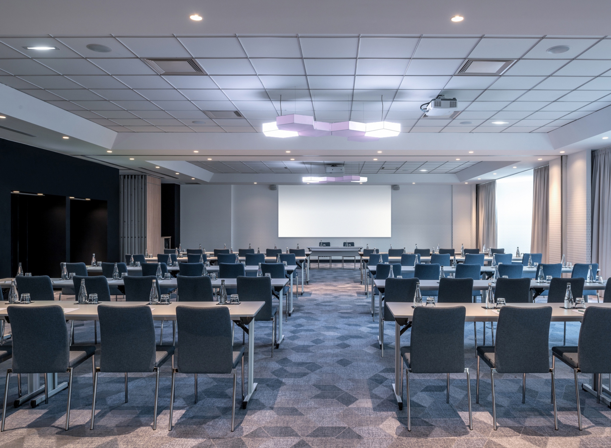 The Jangle Hotel Paris Charles de Gaulle airport - photo