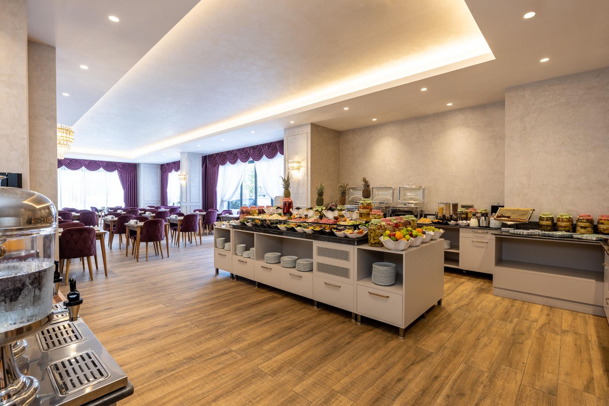 Carina Gold Hotel And Restaurant