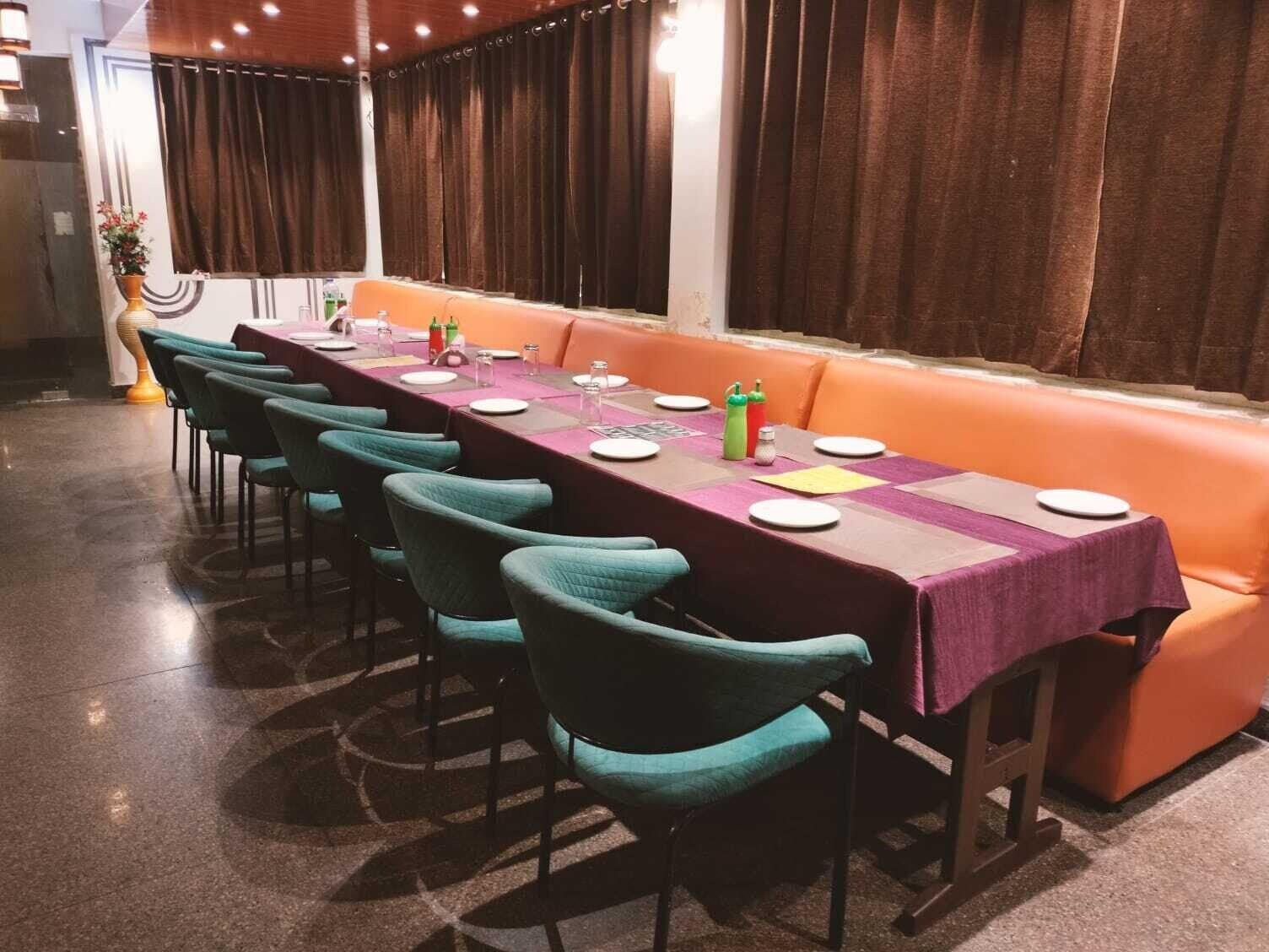 Hotel Jagat Inn
