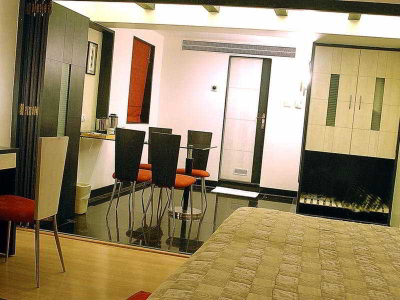 Ramee Guestline Hotel Khar by null