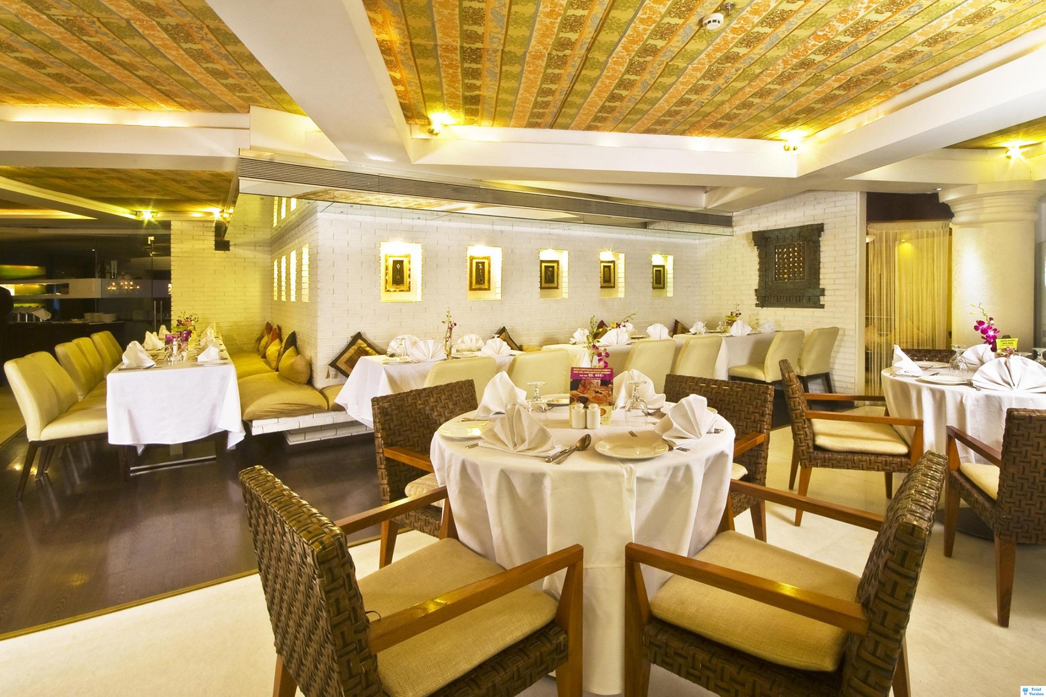 Hotel Peninsula Grand