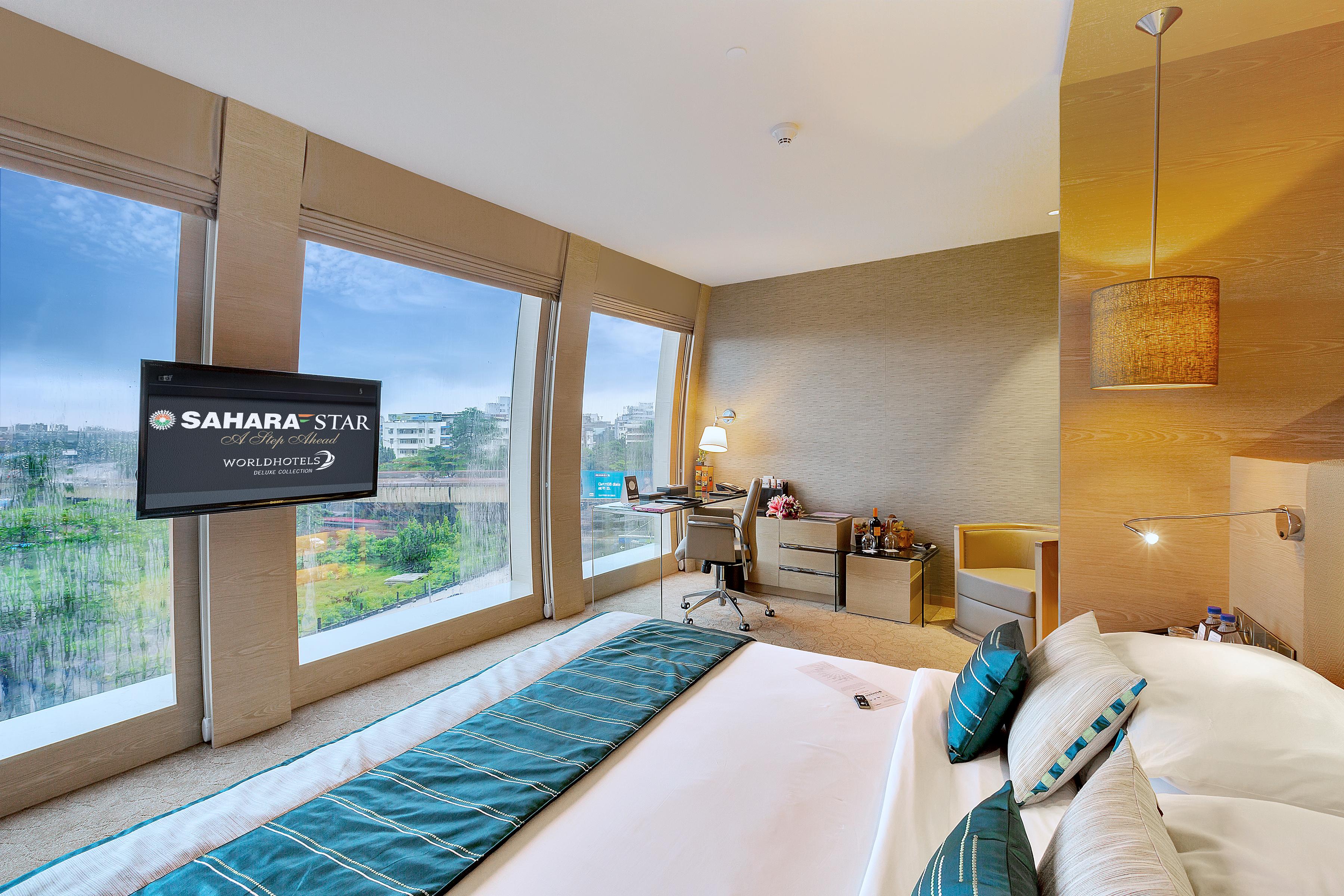 Hotel Sahara Star by null