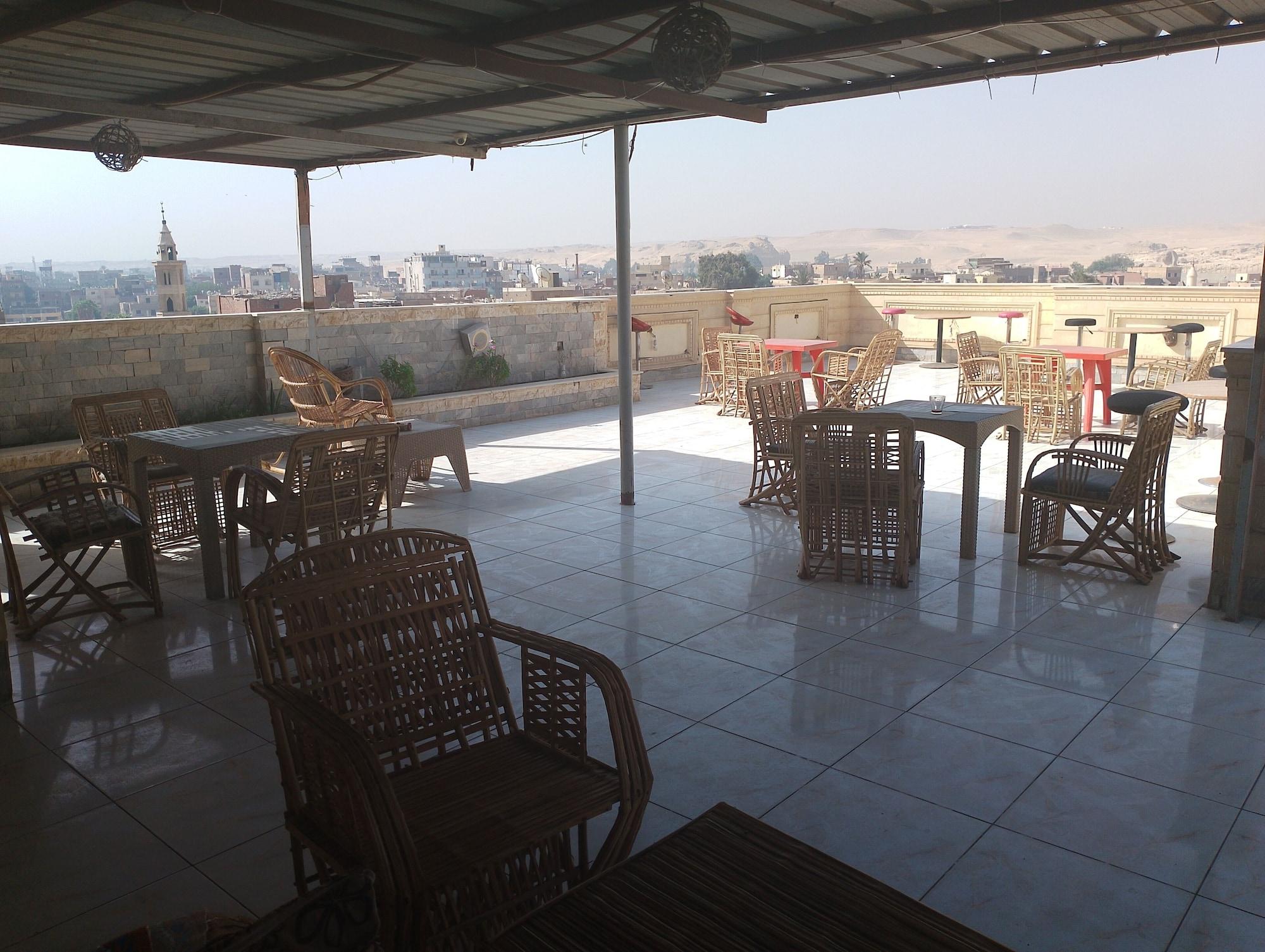 Zeina Pyramids Inn