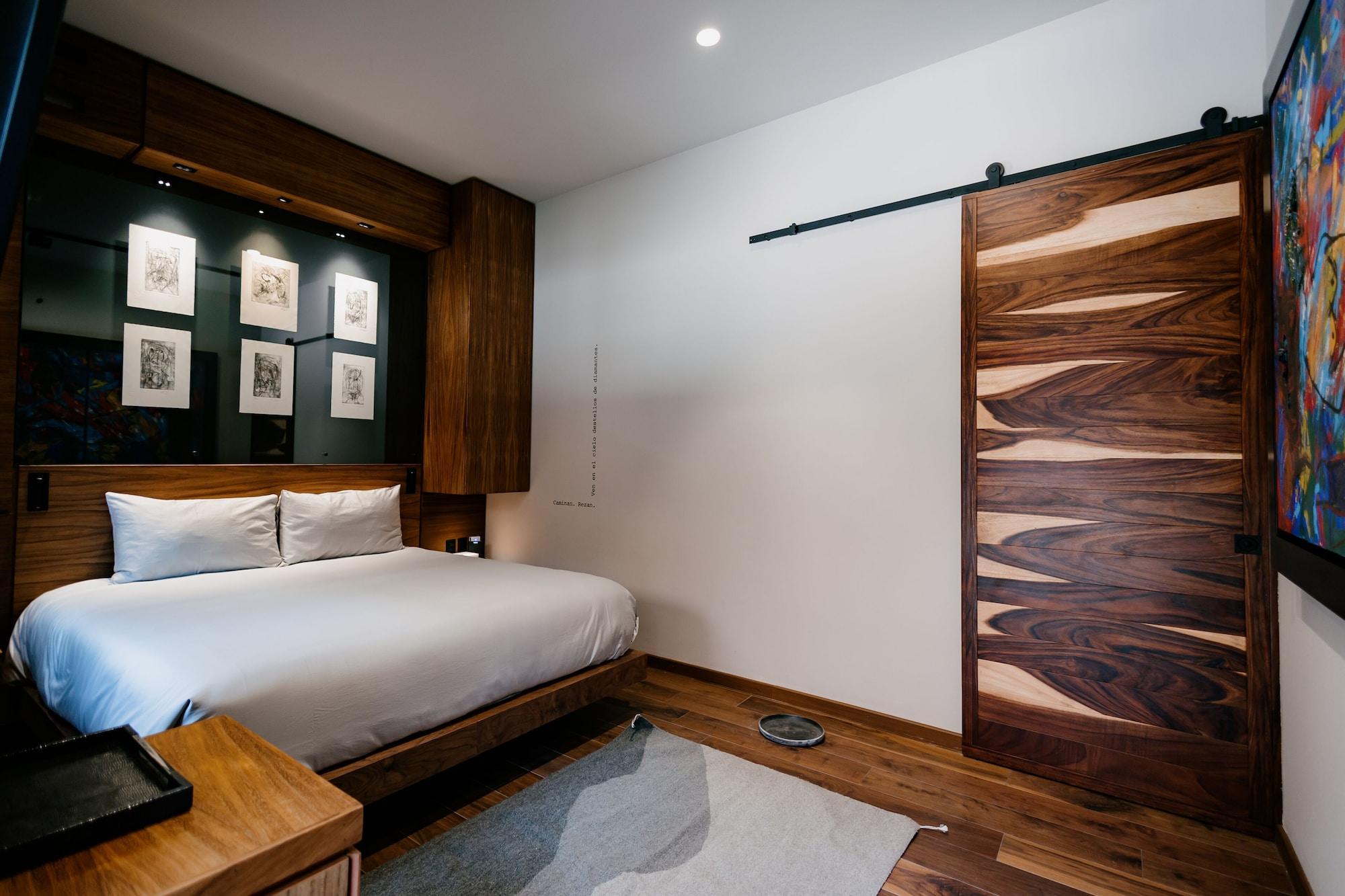 Spira Hotel
