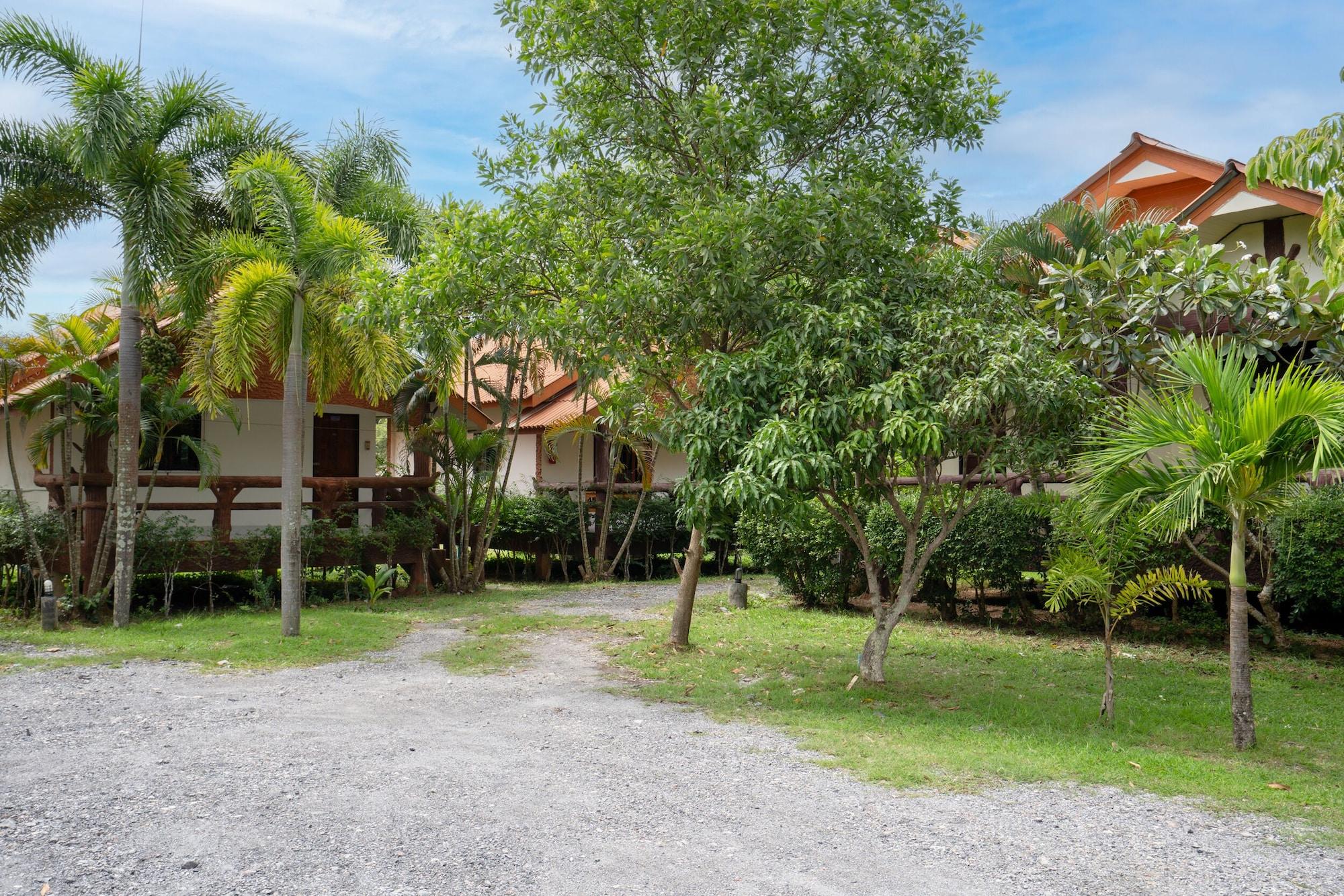 Lanta School Beach Resort