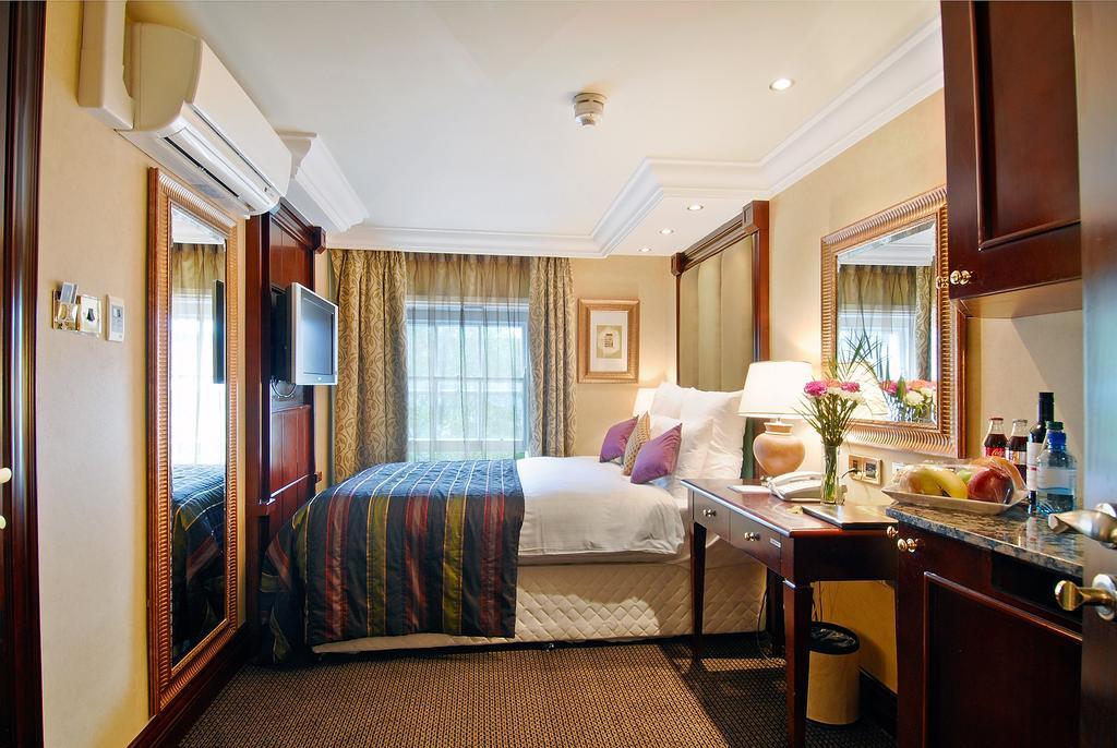 Inhabit Southwick Street by null