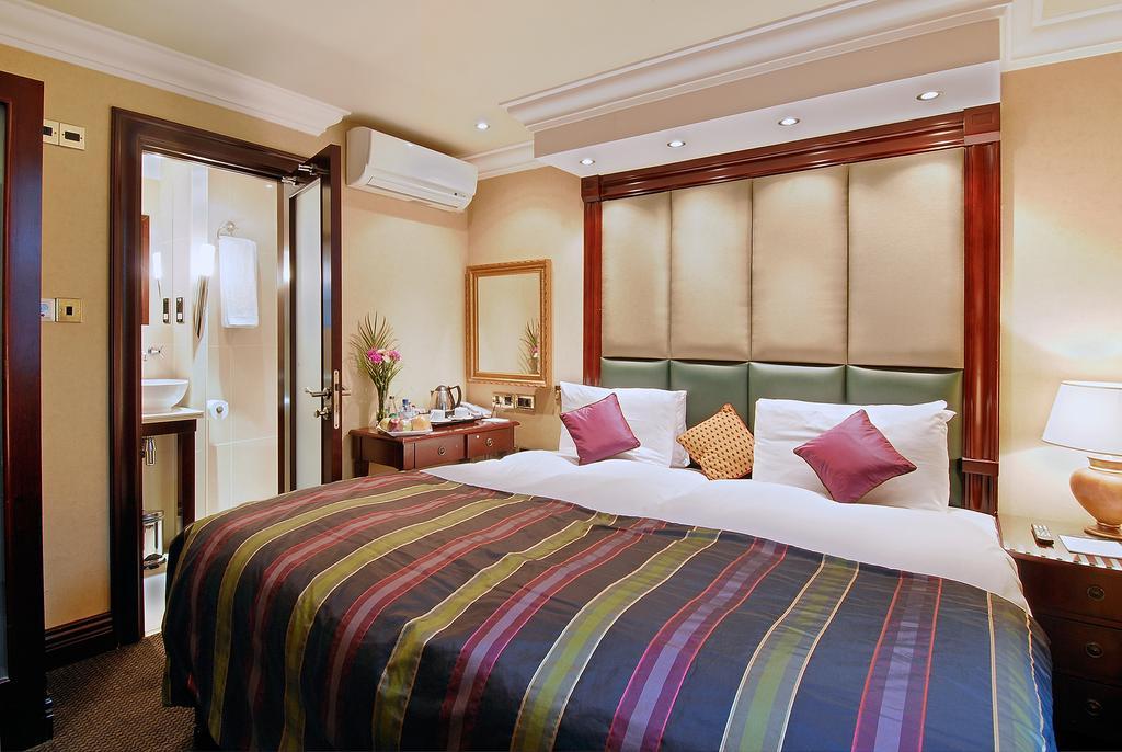 Inhabit Southwick Street by null