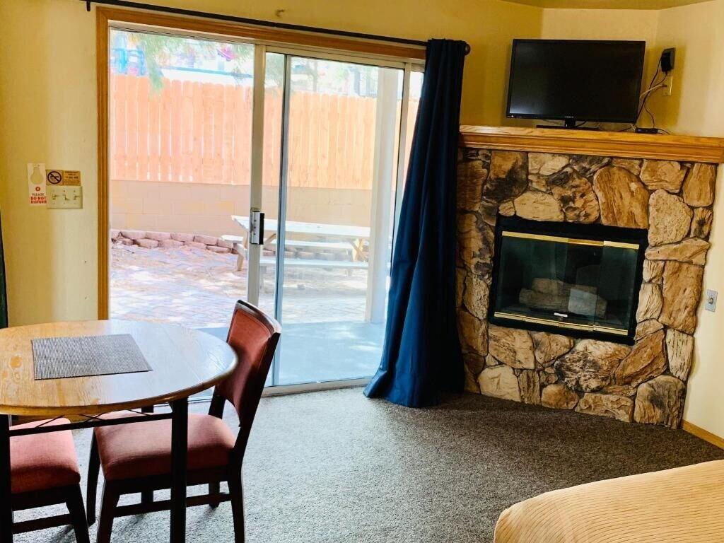 Snow Bear Lodge