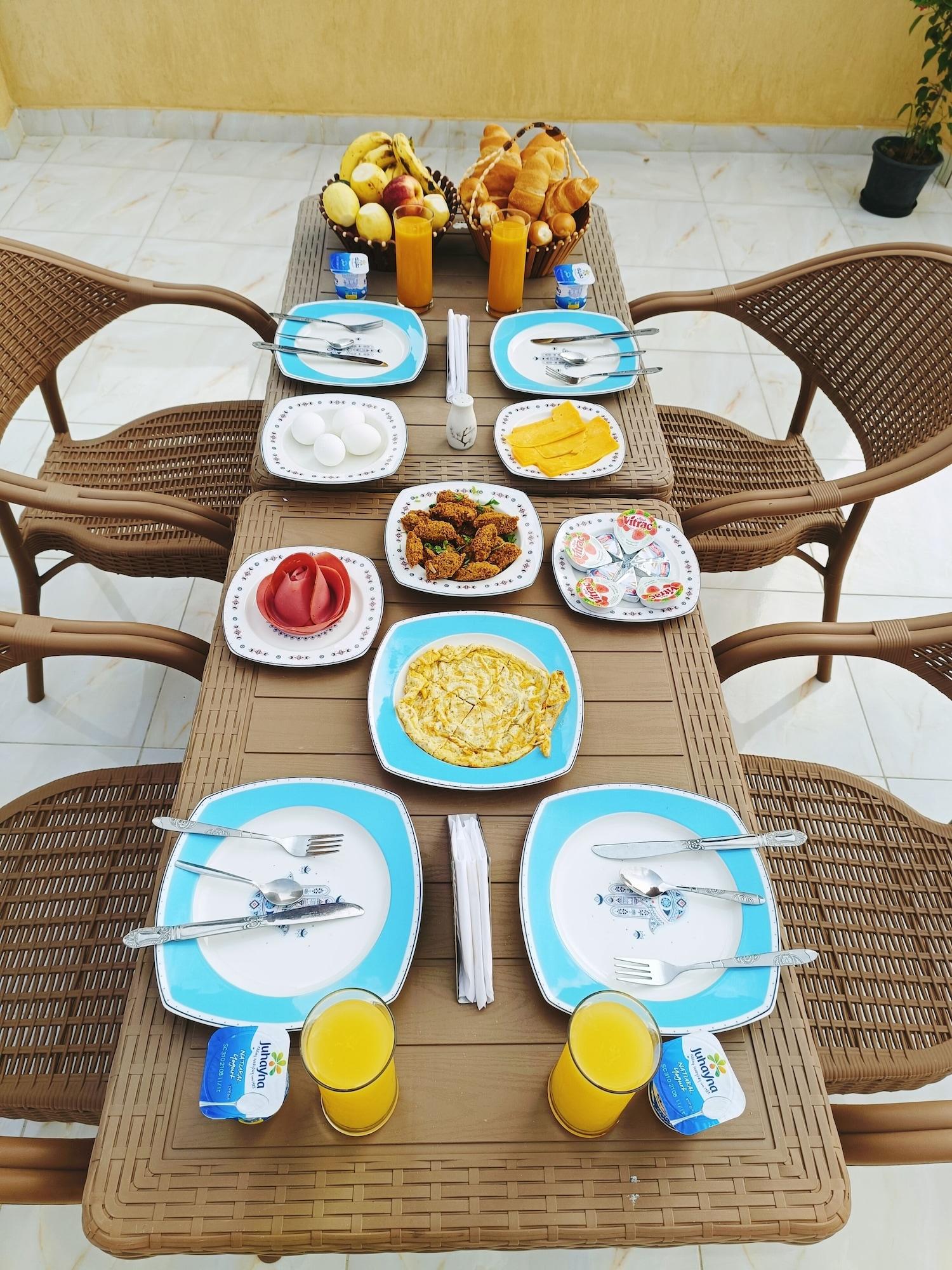 Discover Pyramids Inn