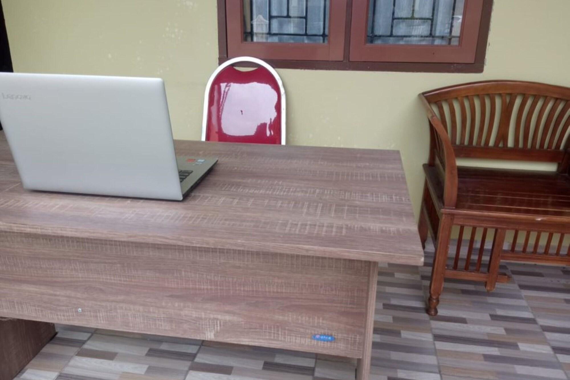 Oyo 93749 Aksana Homestay Syariah