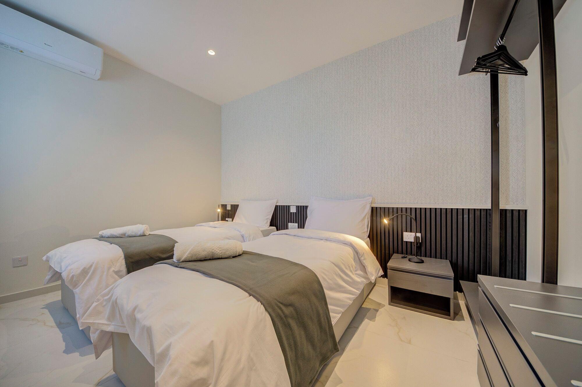 Mayfair By Premier Suites Mt