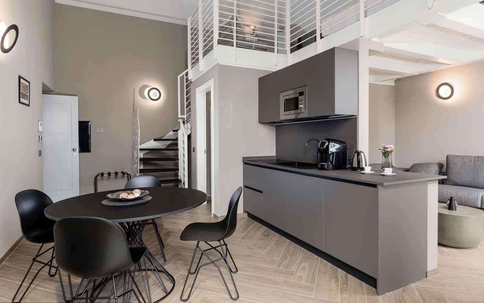 Q71 Timeless Suite