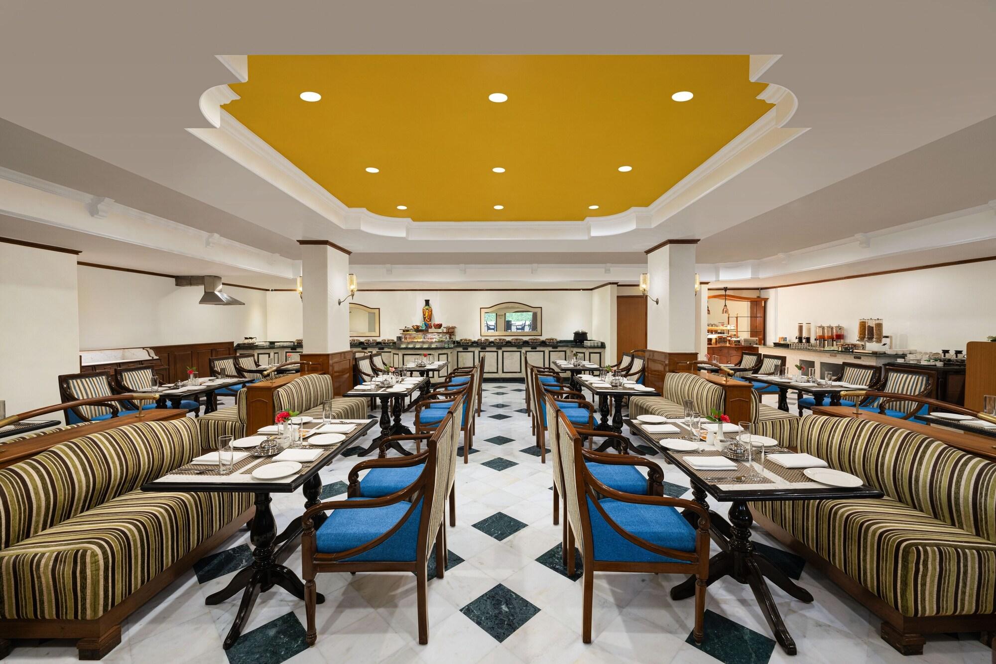 V Sarovar Portico Mi Road Jaipur