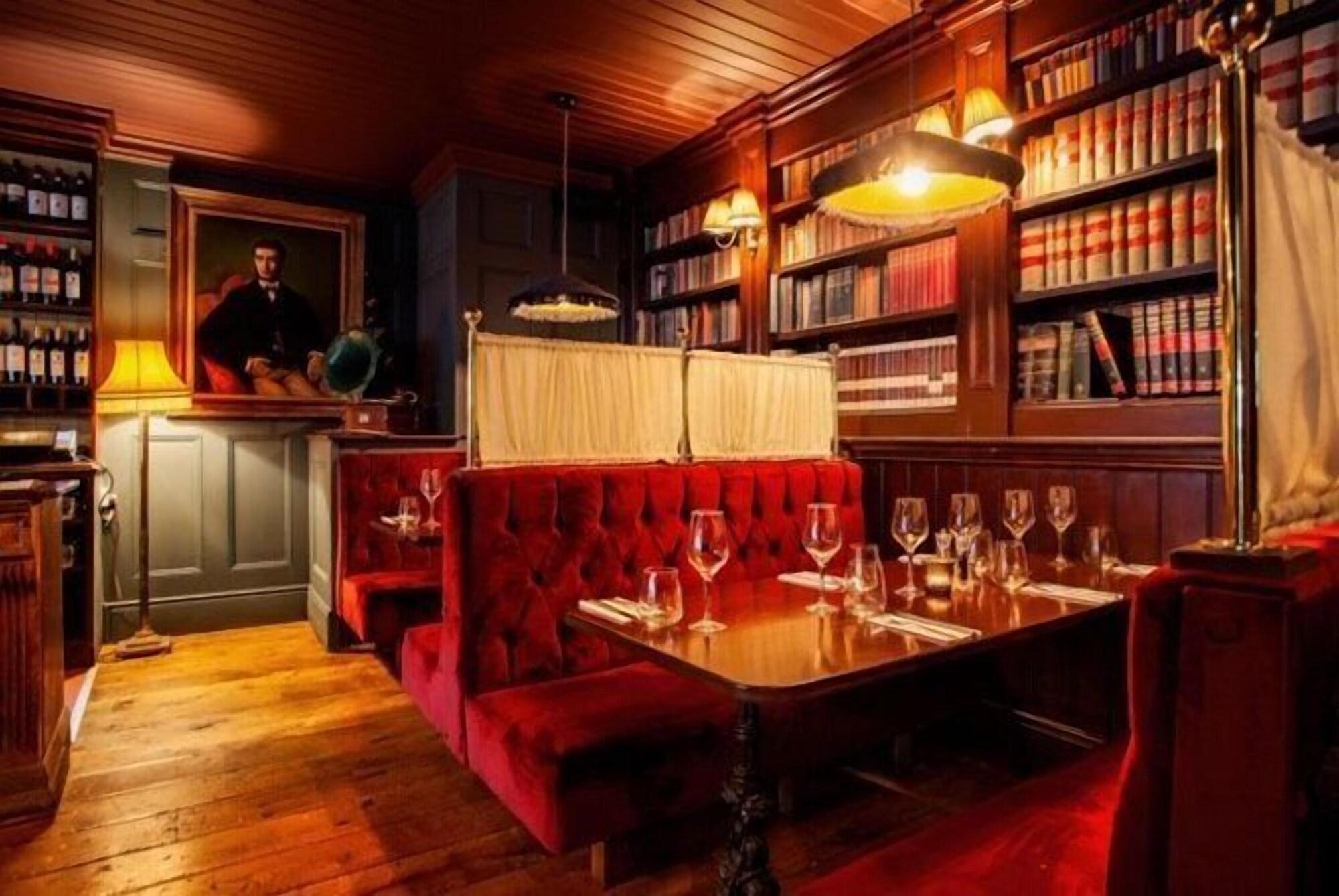 The Rooms At Cunninghams