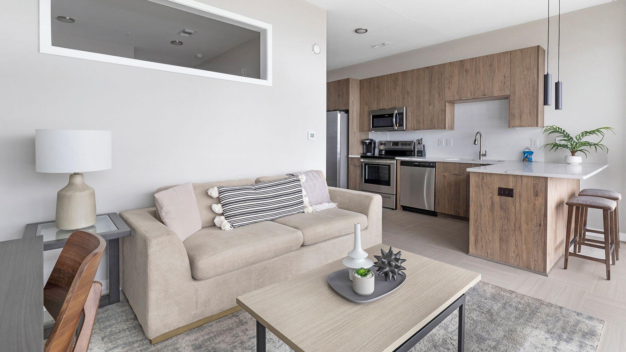 Room 5, The 600 Apartments By Barsala, Jefferson