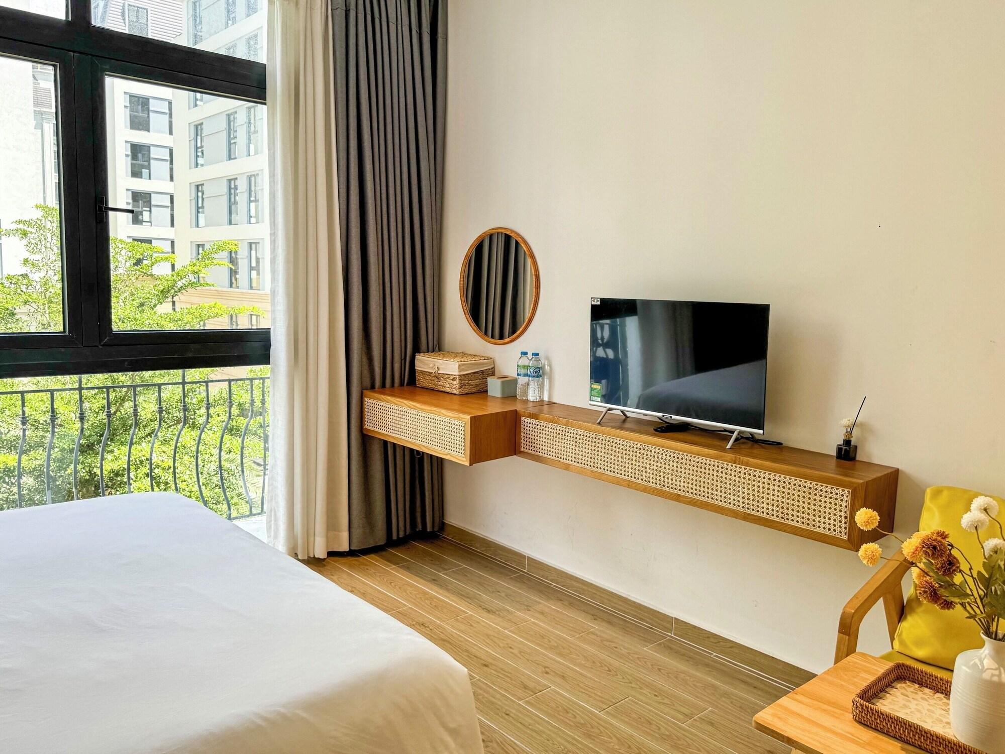 May House Grand World Phu Quoc