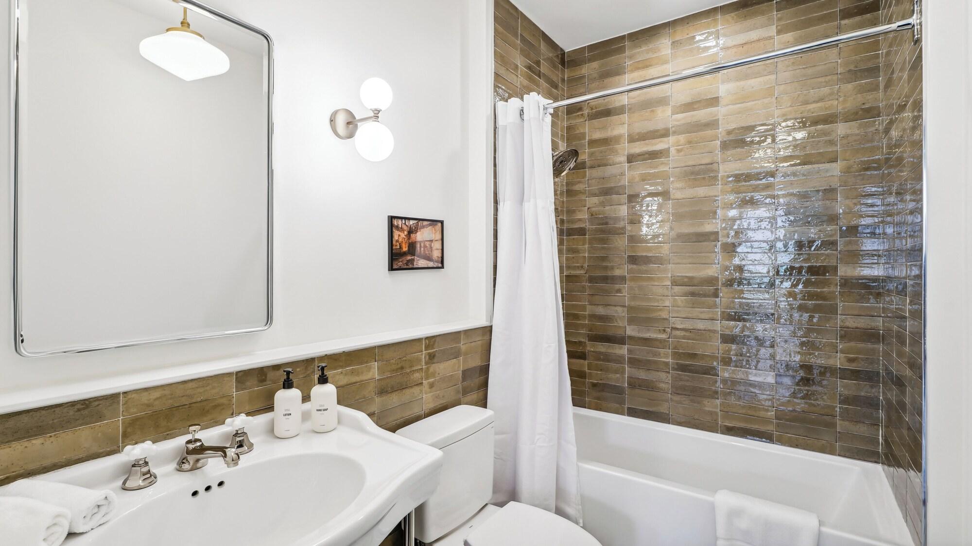 The Mary Beth Hotel Gallery