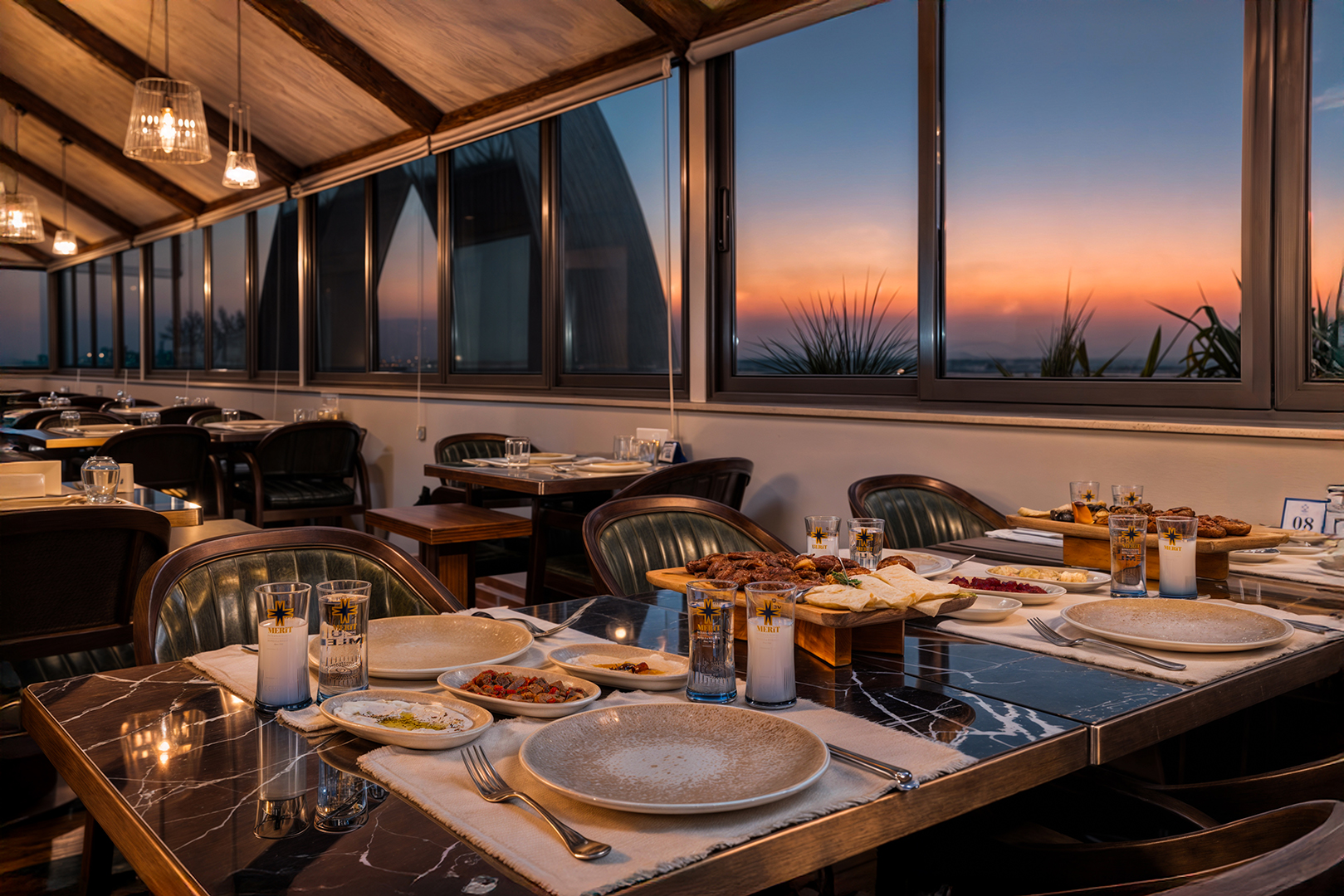 Meri̇t Lefkoşa Hotel & Casi̇no