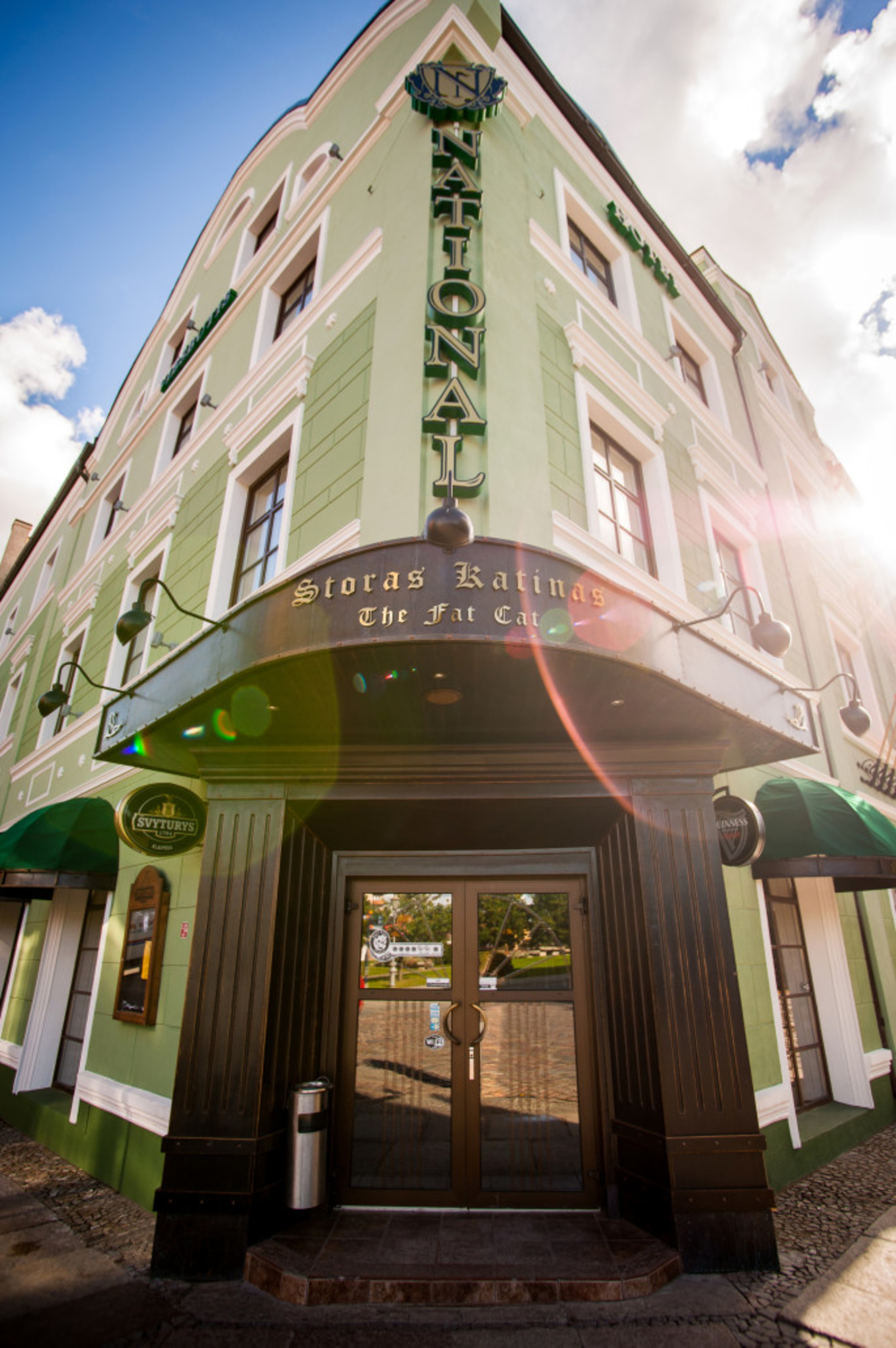 National Hotel by null