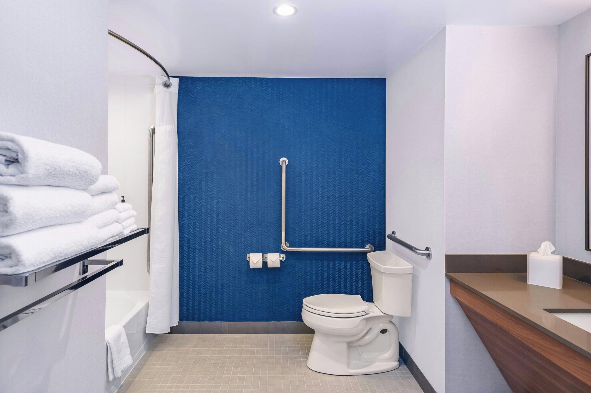 Fairfield Inn Suites Gravenhurst Muskoka