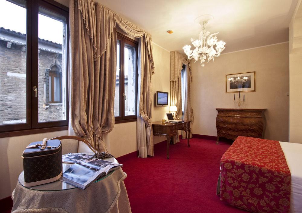 Al Ponte Dei Sospiri Junior Suites - photo