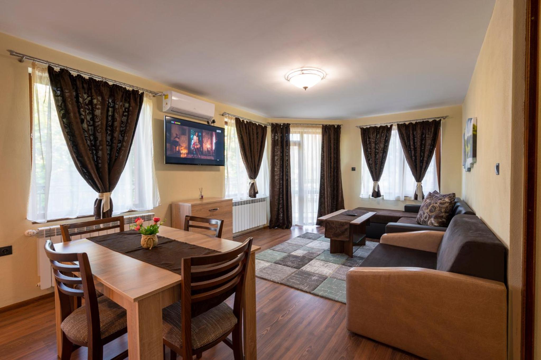 Family Hotel Preslav
