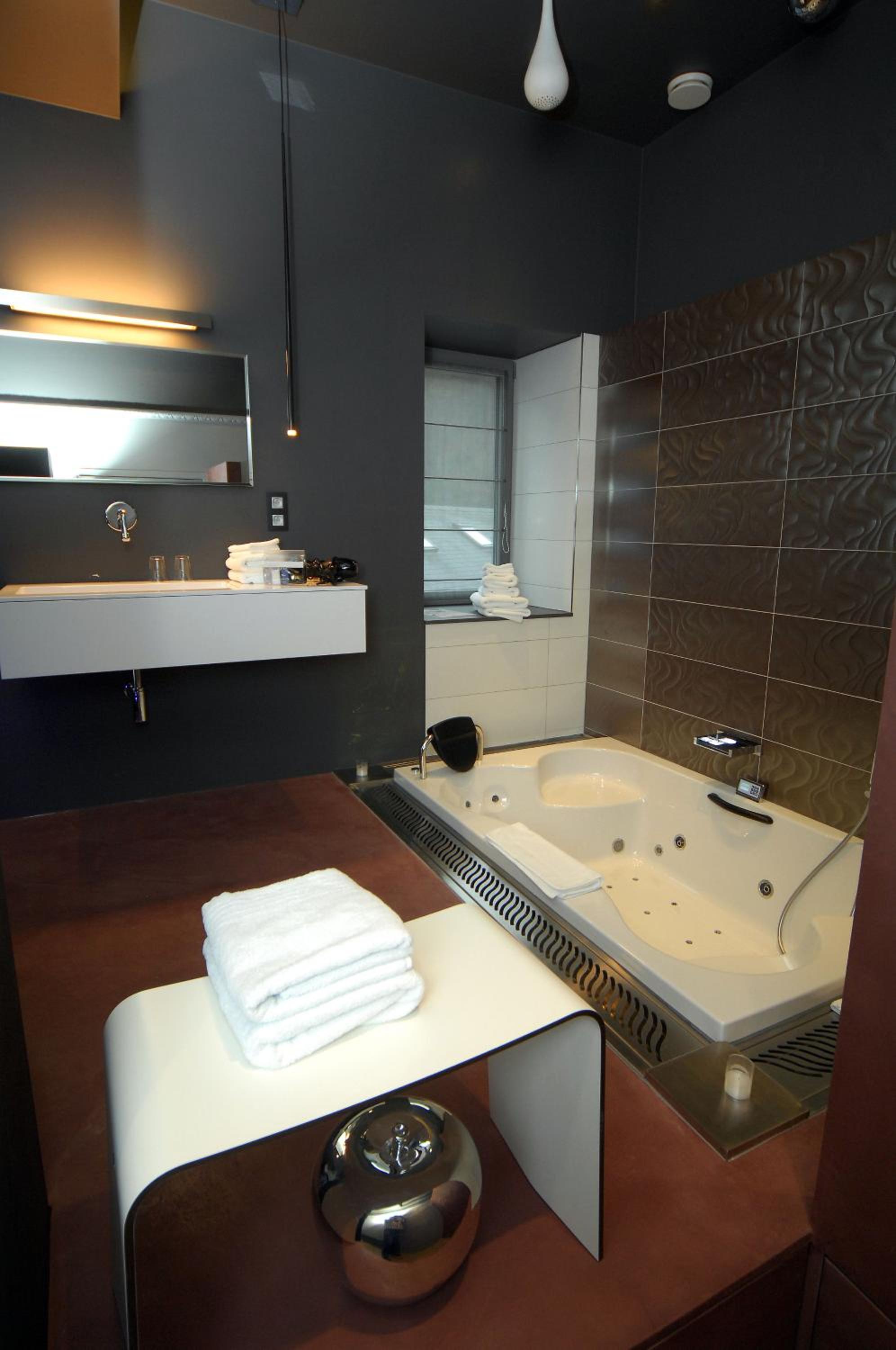 Suite, deluxe, bain à remous