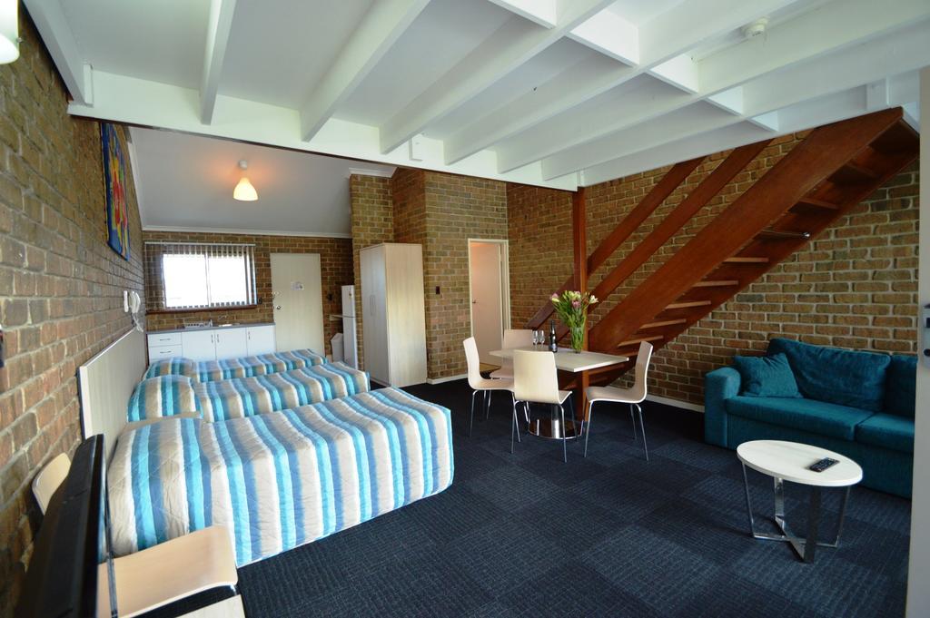 Marion Motel and Apartments by null
