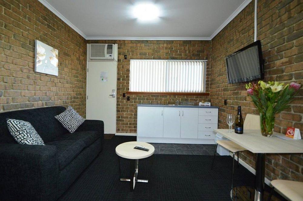 Marion Motel and Apartments by null