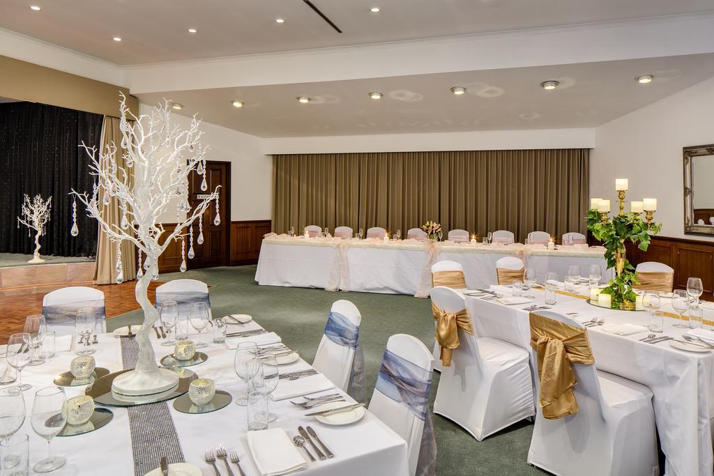 Adelaide Inn by null