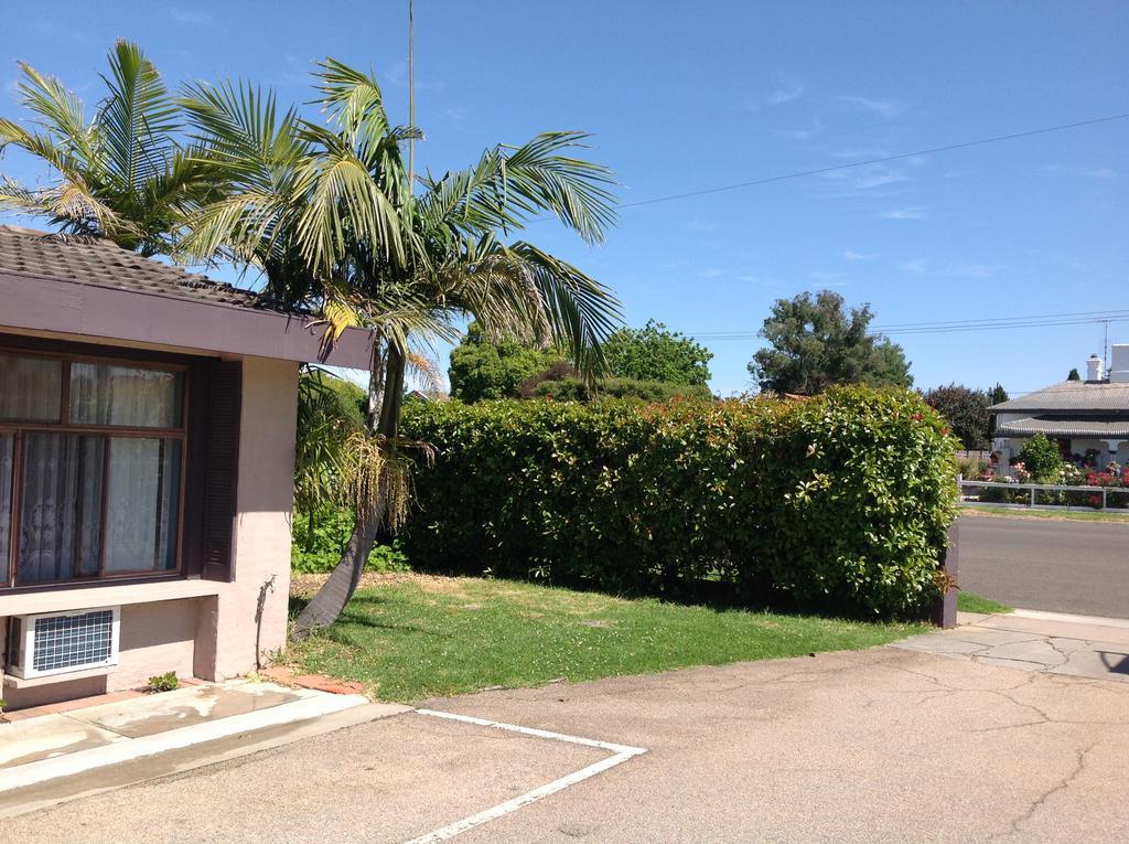 Castle Motel Bairnsdale by null