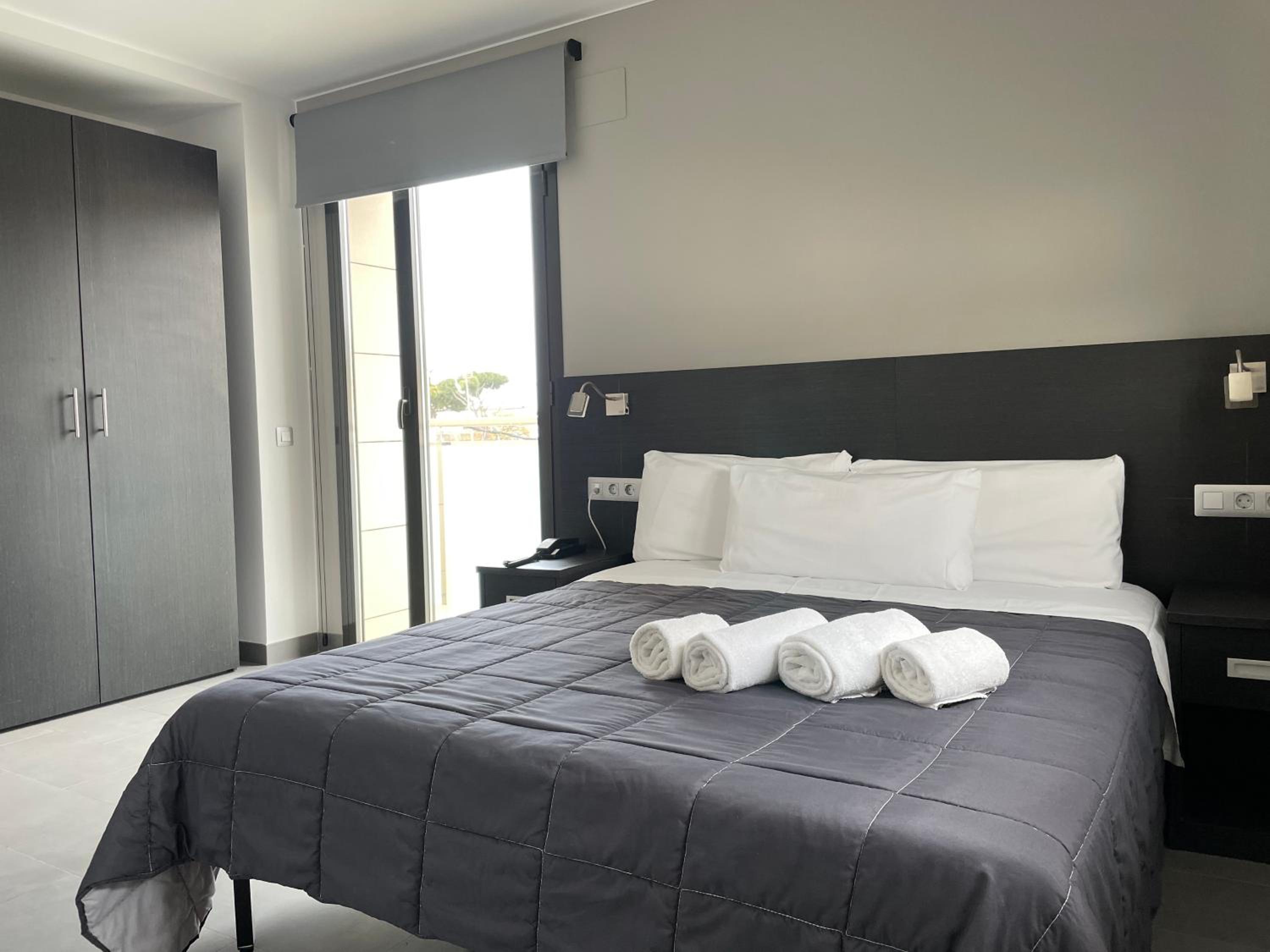 6 Bis Hotel