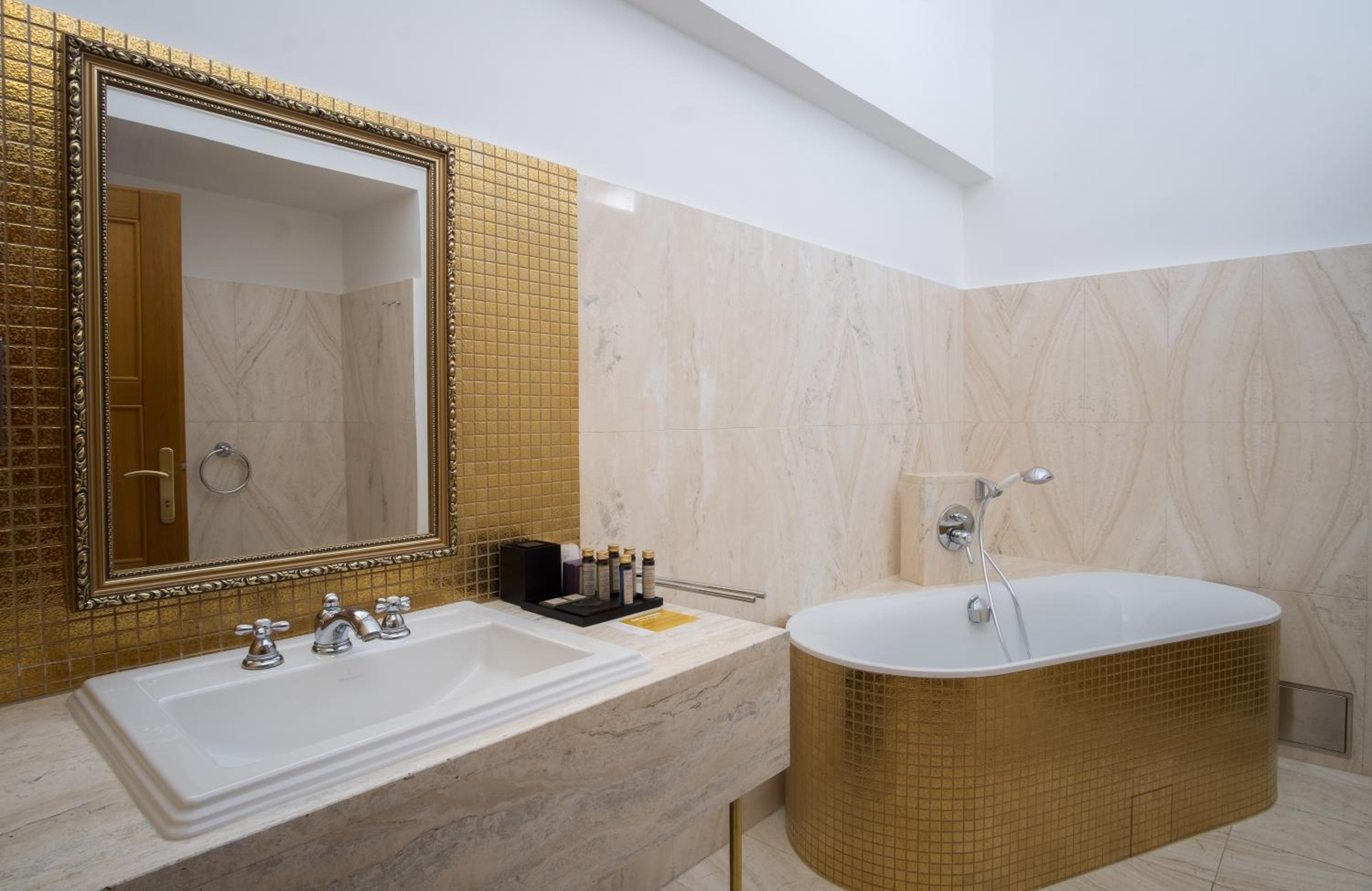 Boutique Hotel Slv Via