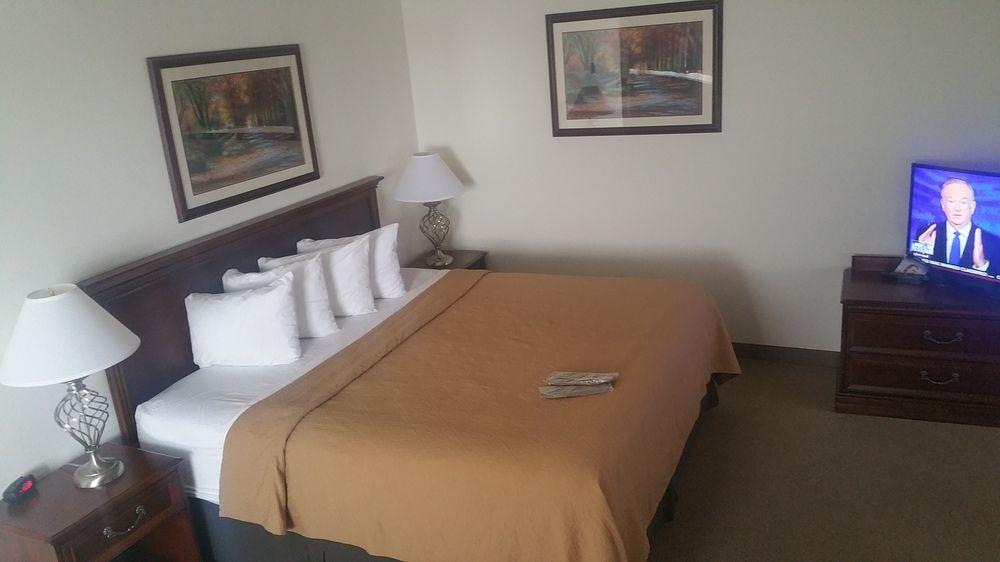 Alex Hotel & Suites Anchorage Airport by null