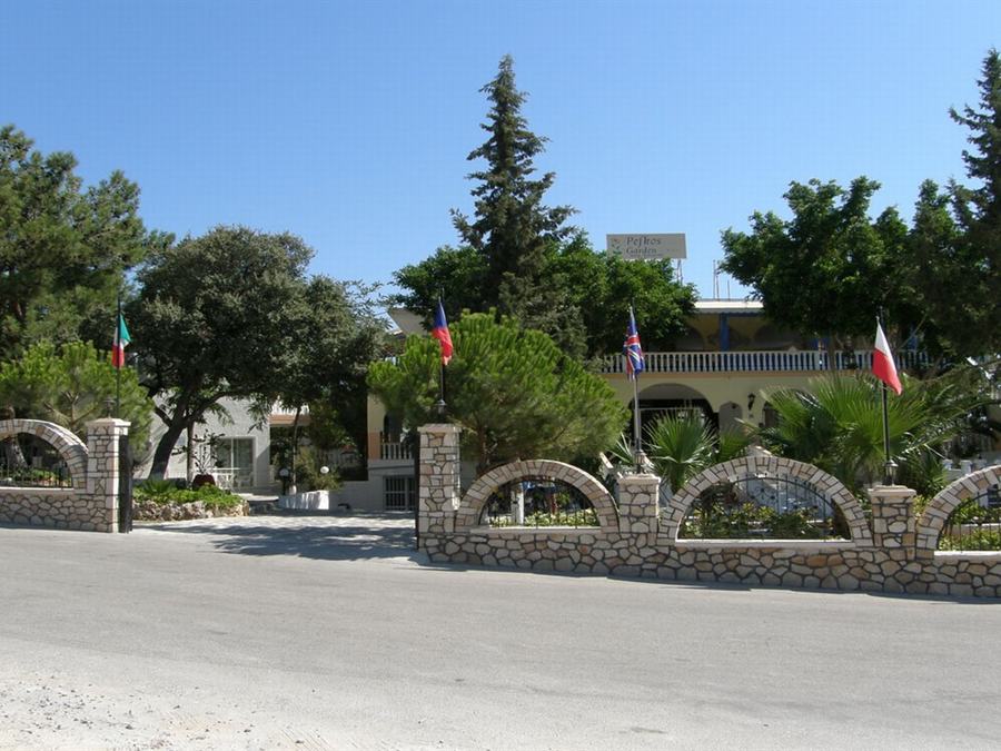 Pefkos Garden - Poză