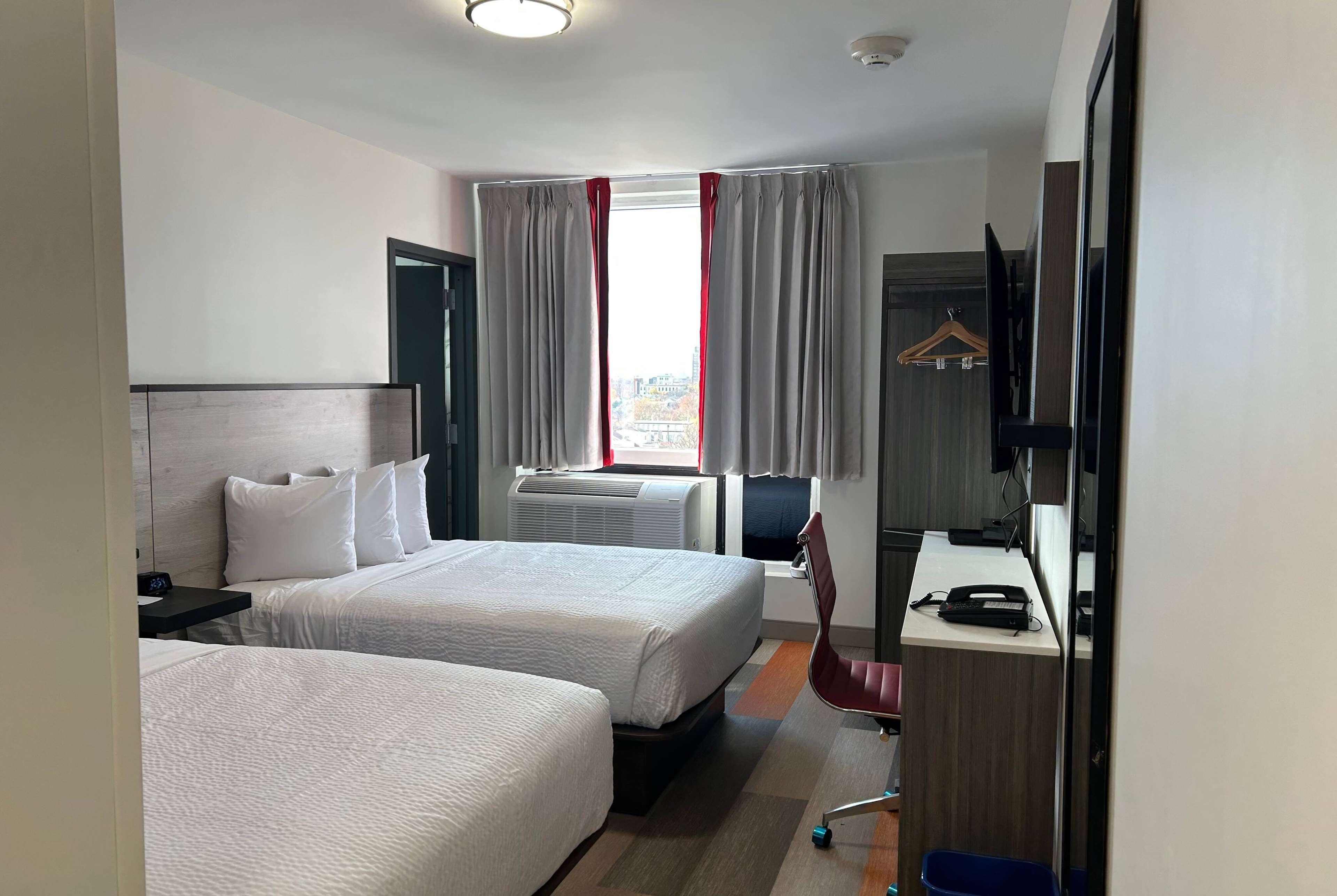 Ramada By Wyndham Brooklyn Near Flatbush