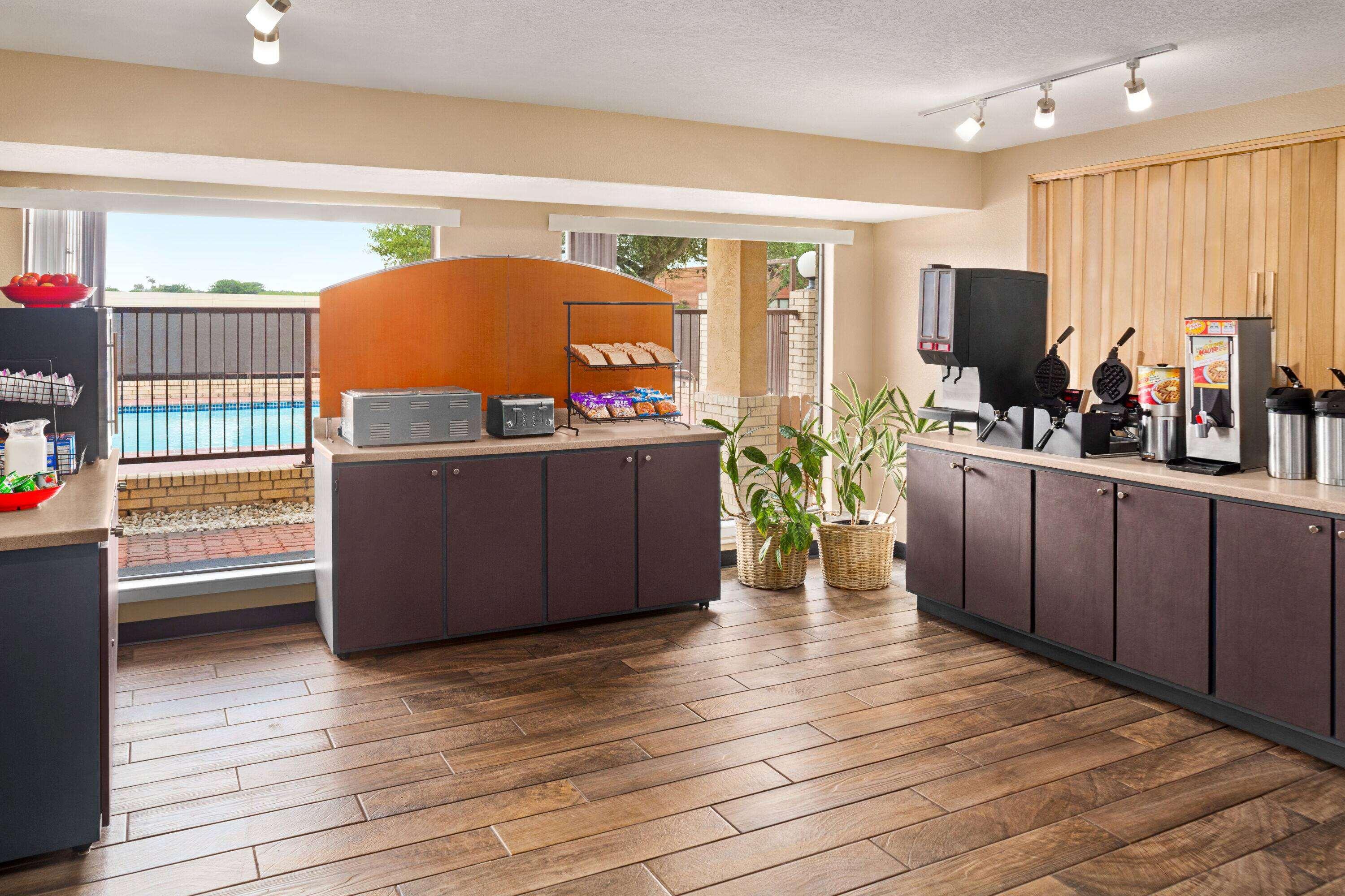 Ramada by Wyndham San Antonio/Near SeaWorld
