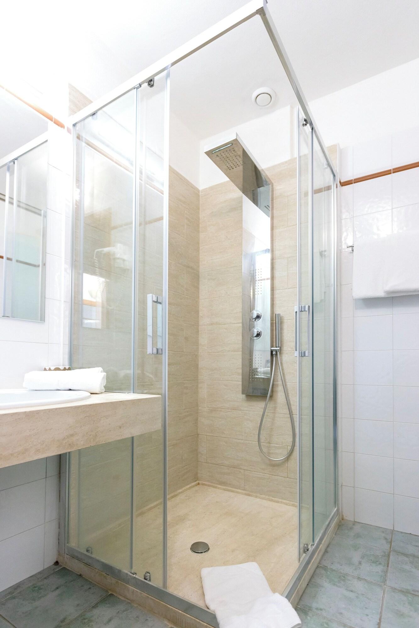 Hotel With Swimming Pool In Arborea