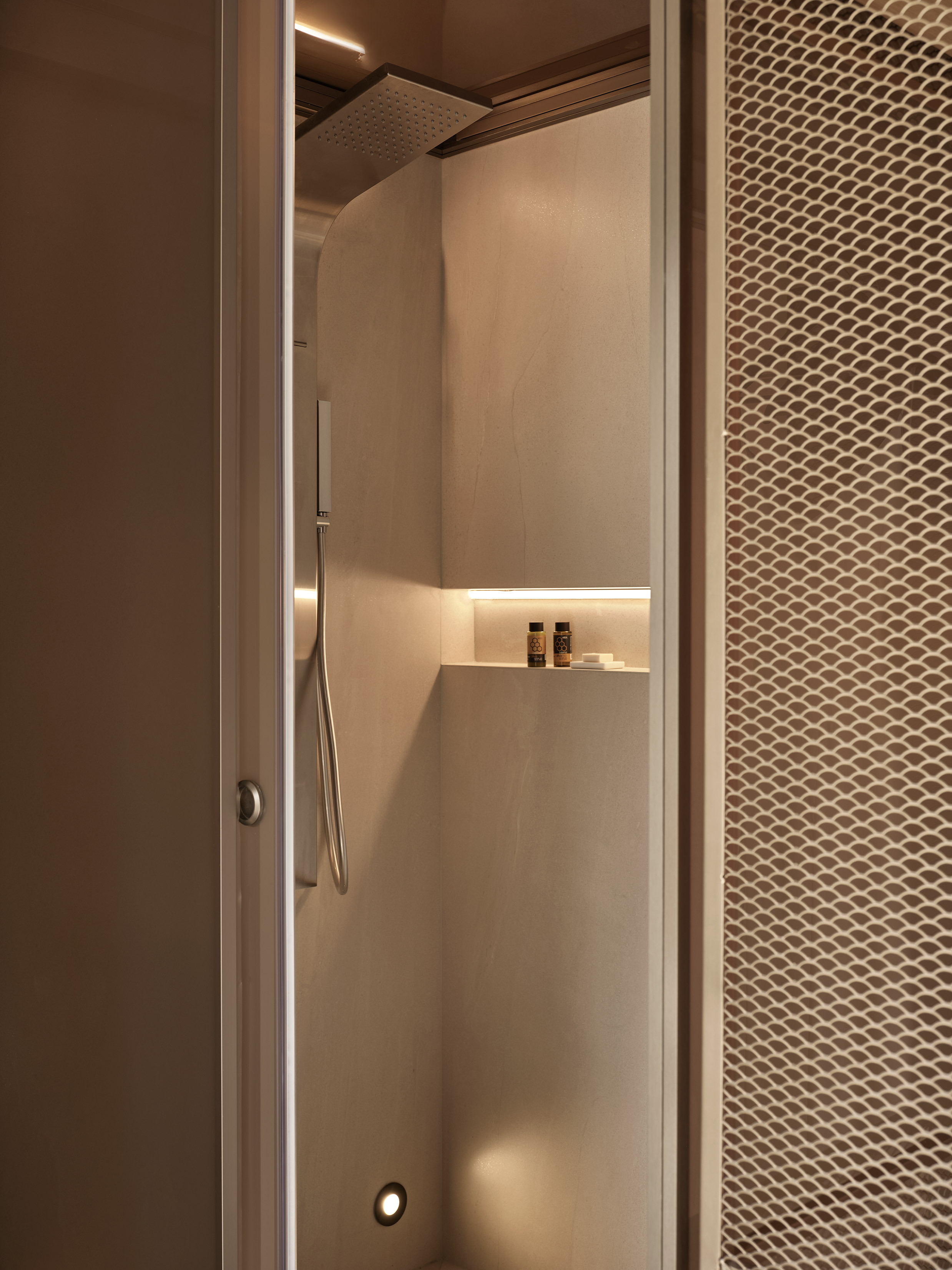 Suite, executive