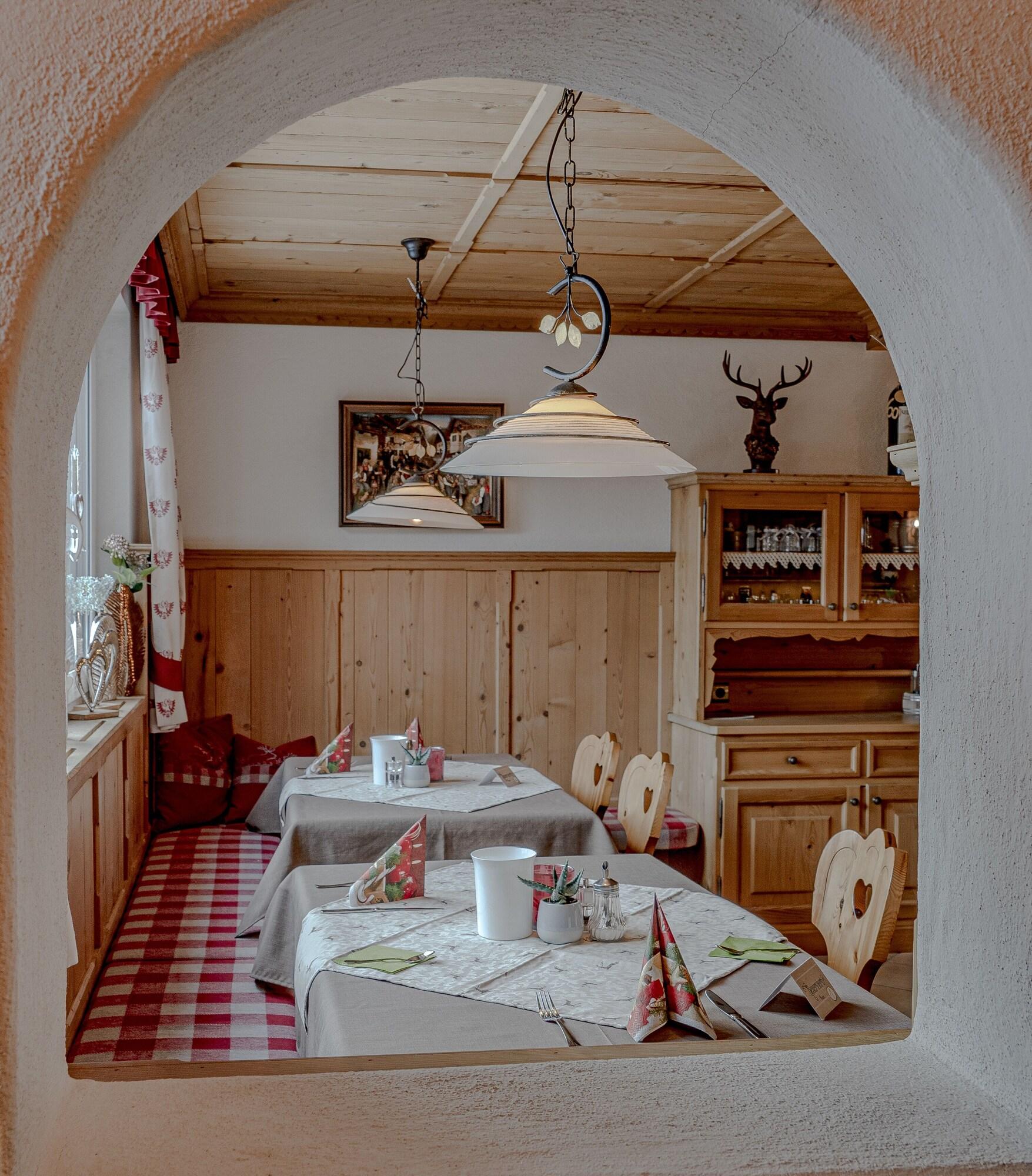 Sweet Cherry Boutique Guesthouse Tyrol
