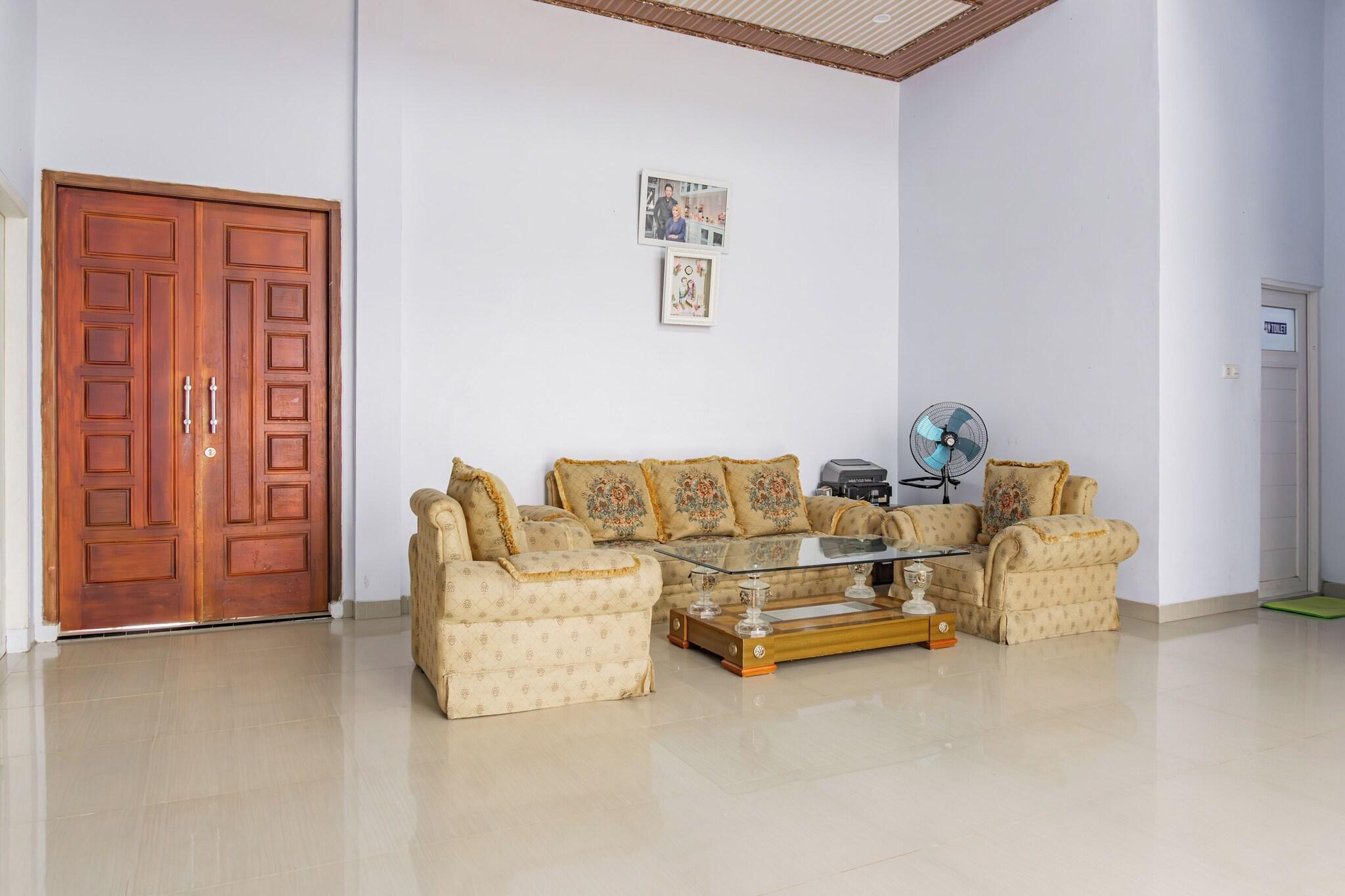 Lobby 3, Oyo 93812 Tebing Vieatnam, Bandar Lampung