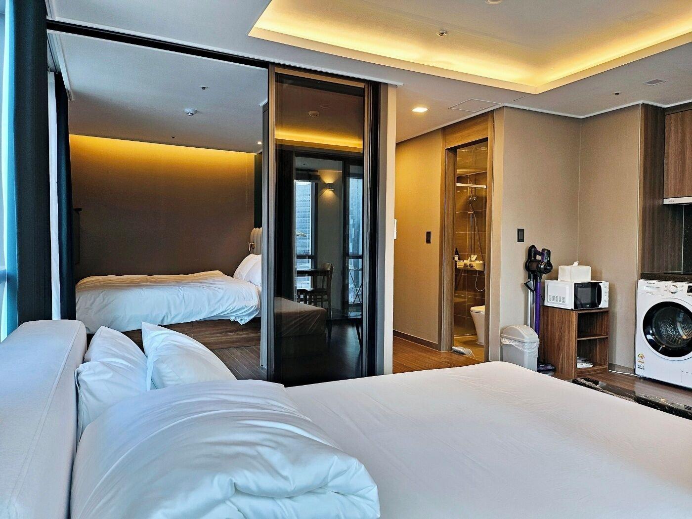 Elbon The Stay X A1with Haeundae