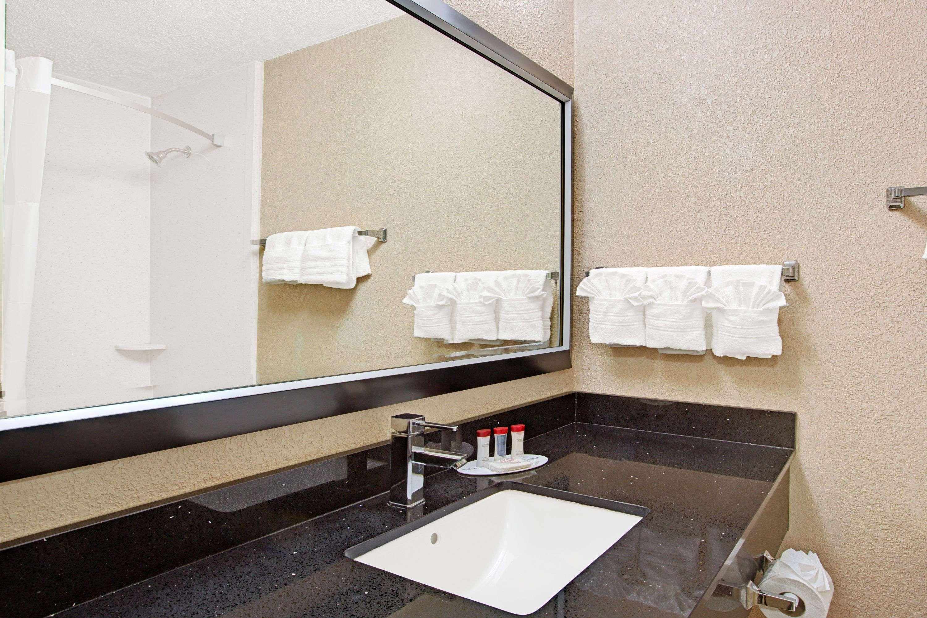 Ramada Plaza by Wyndham Charlotte Airport