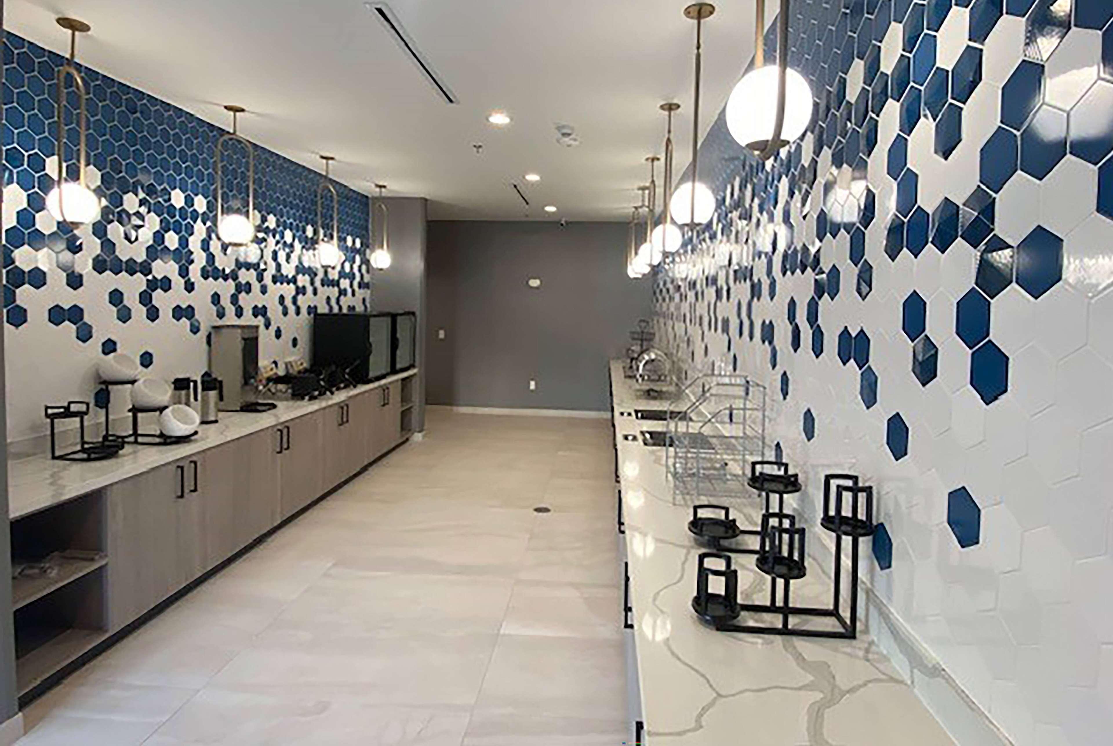 La Quinta Inn & Suites by Wyndham DeSoto