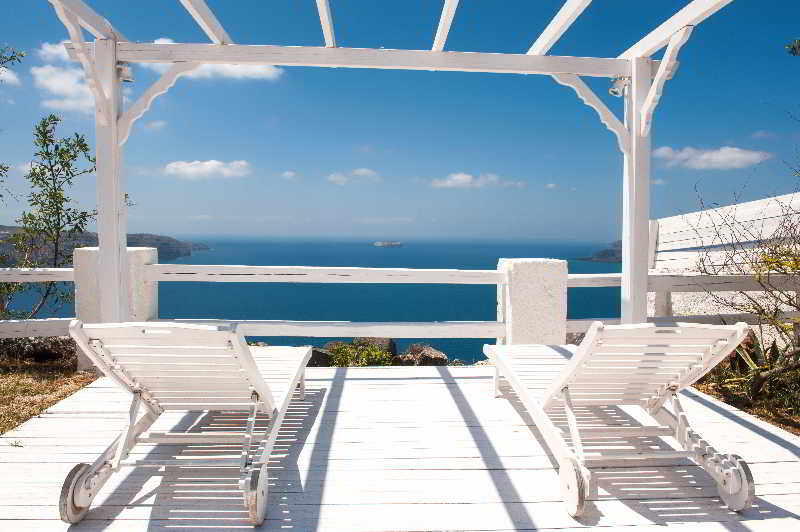 Artemis Suites - photo