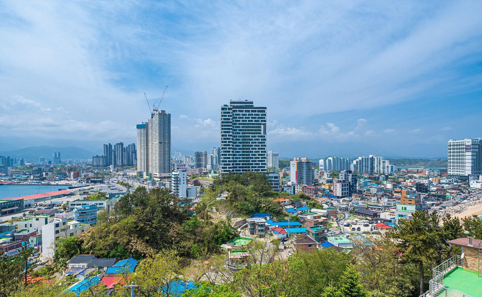 General view 2, Sokcho I Park Suite Hotel And Residence, Goseong