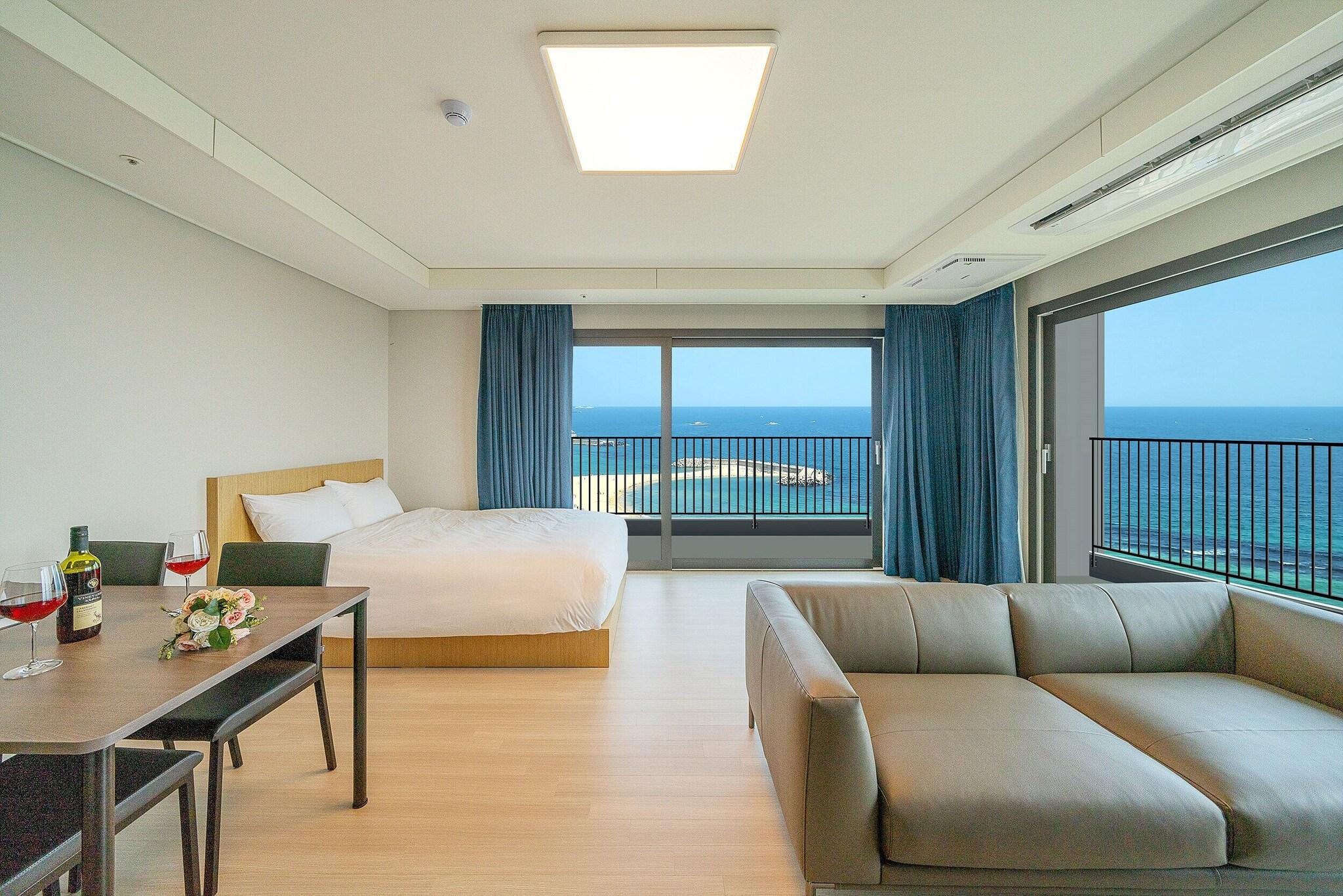 Beach 4, Sokcho I Park Suite Hotel And Residence, Goseong